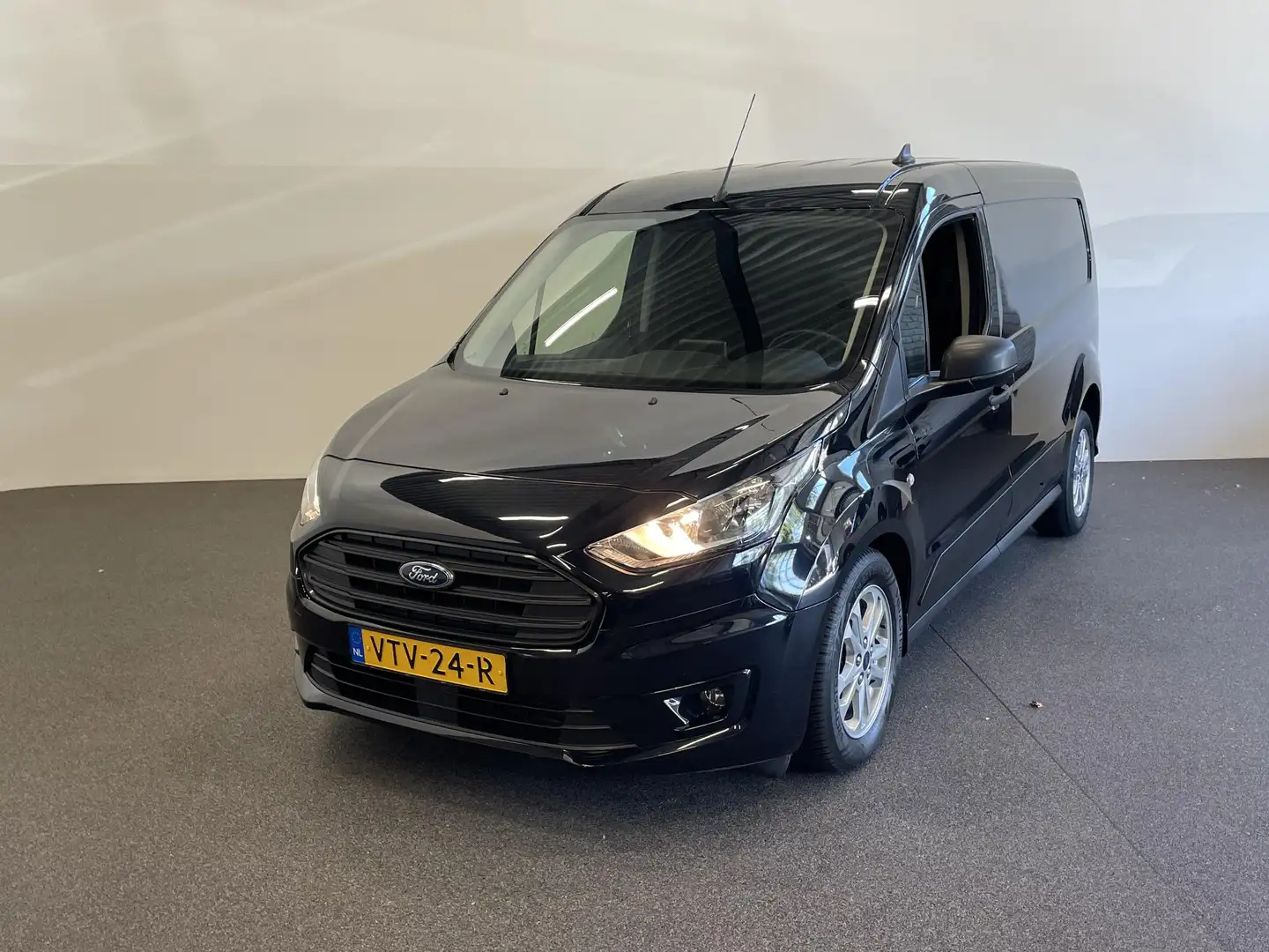Ford Transit Connect 1.5 L2 Trend Automaat Navi Camera Trekhaak Parkeer Zwart - 2