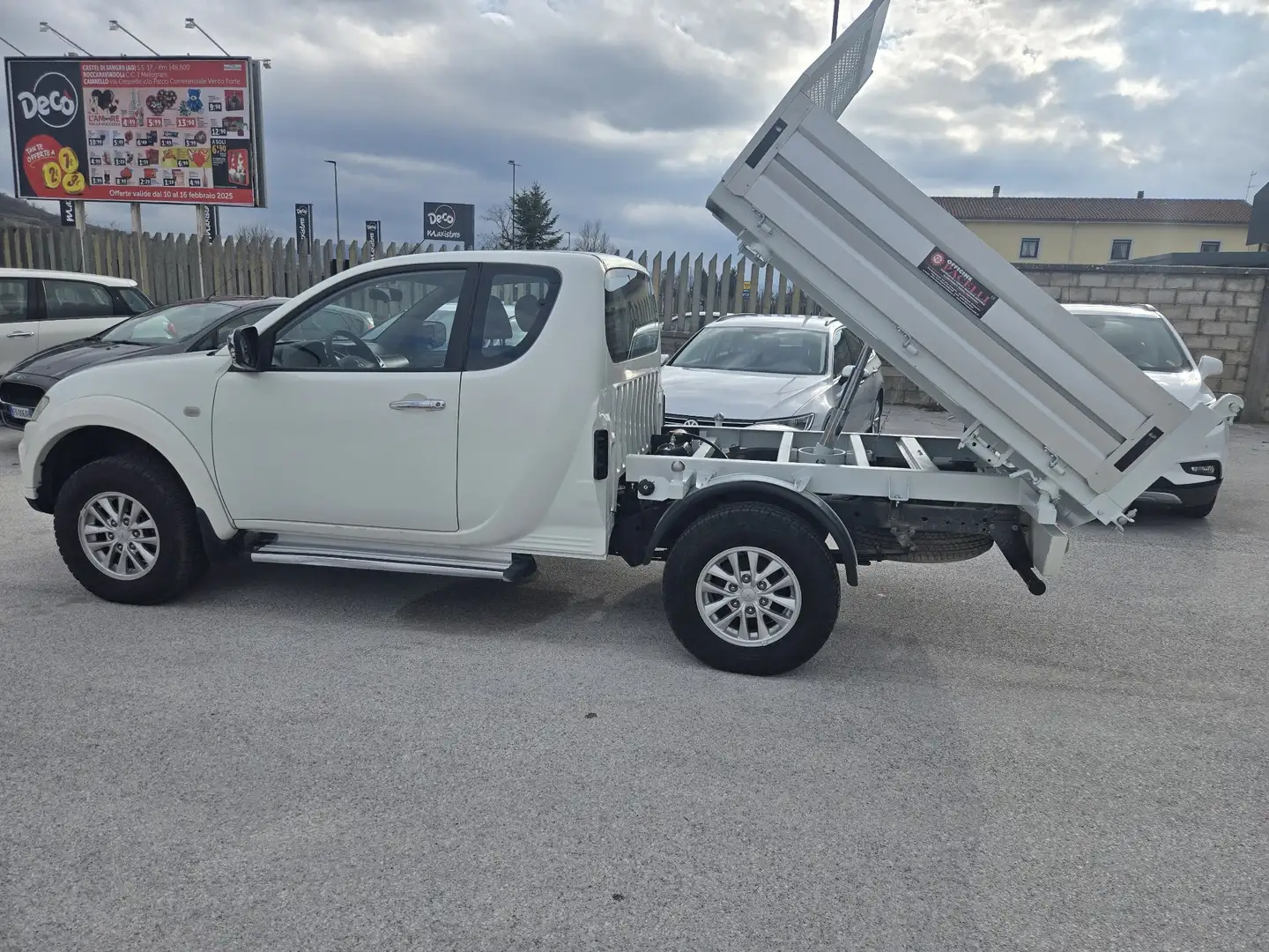 Mitsubishi L200 d.cab 2.5 di-d Intense N1 E5 - 1
