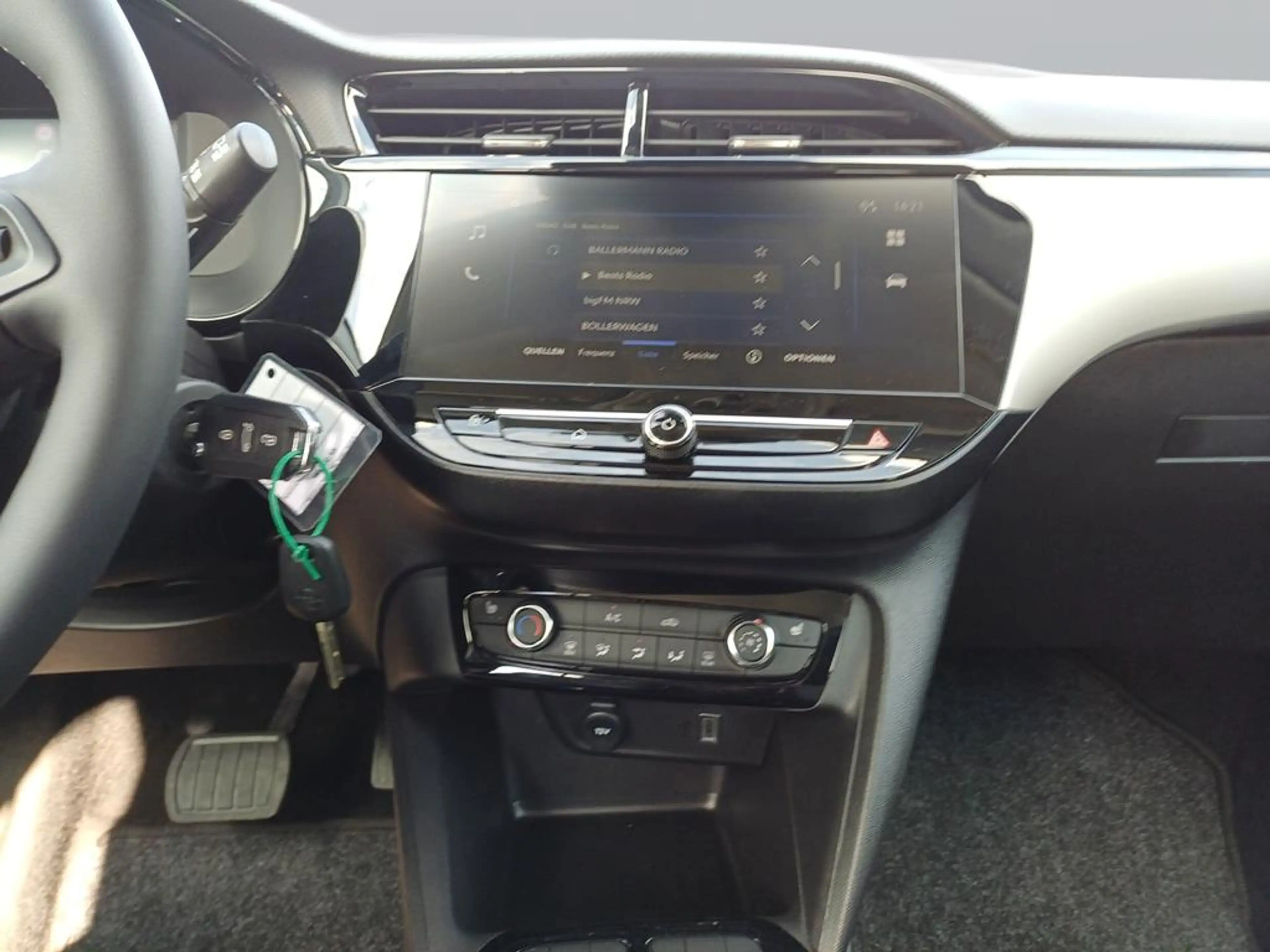 Opel Corsa Basis — photo 12