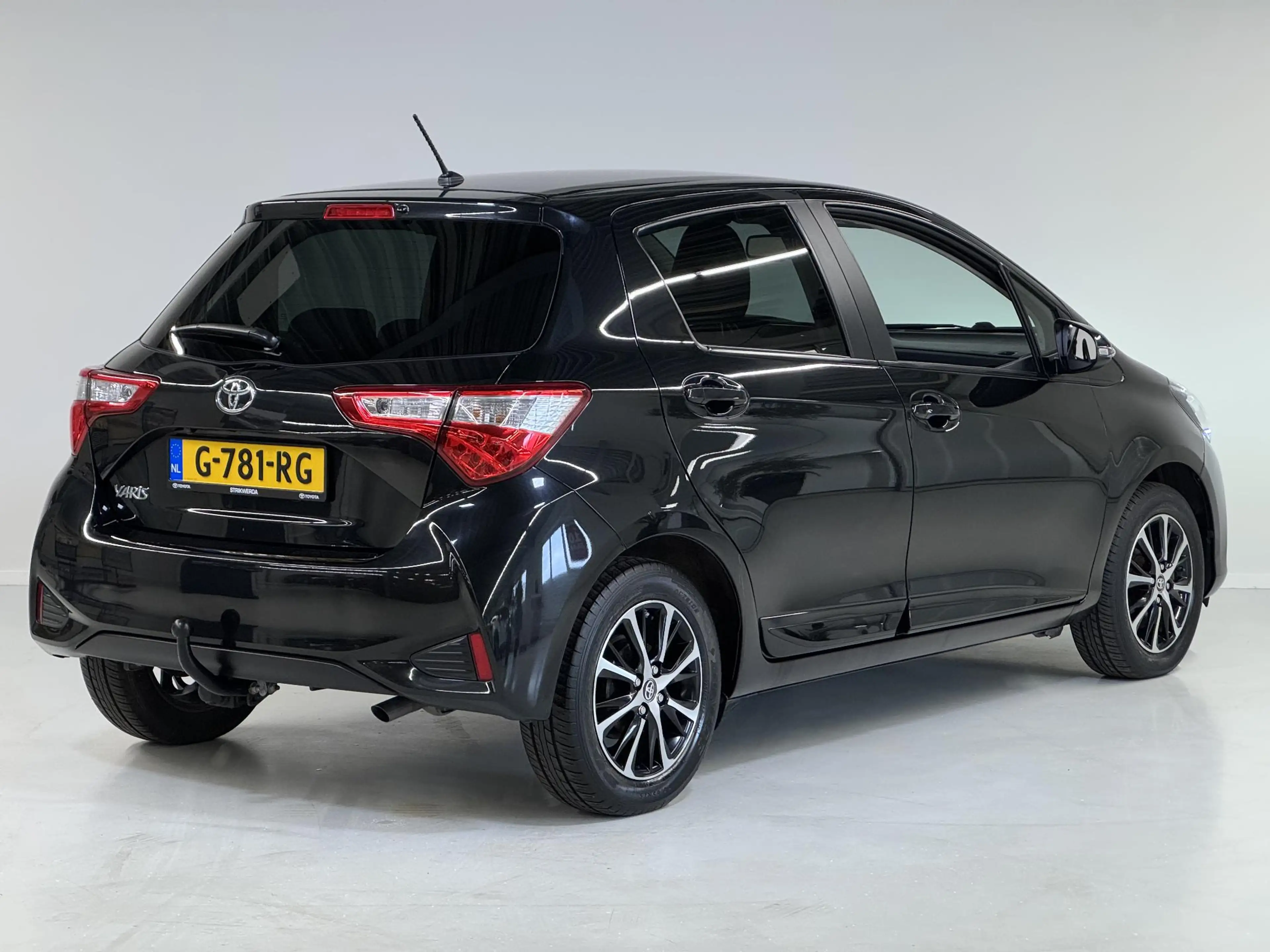 Toyota Yaris 1.5 VVT-i Y20 / Trekhaak / Stoelverwarming / — photo 3