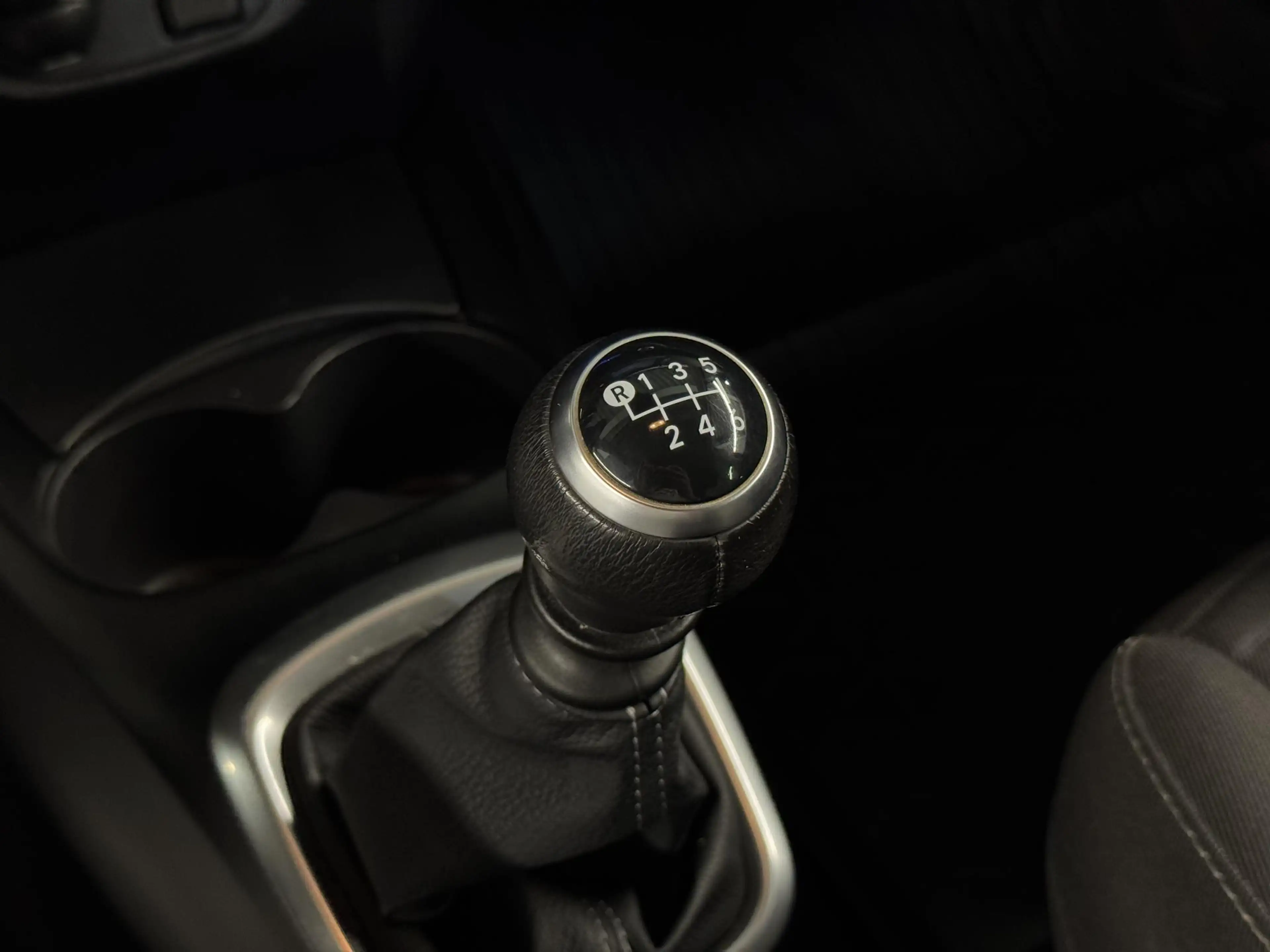 Toyota Yaris 1.5 VVT-i Y20 / Trekhaak / Stoelverwarming / — photo 15