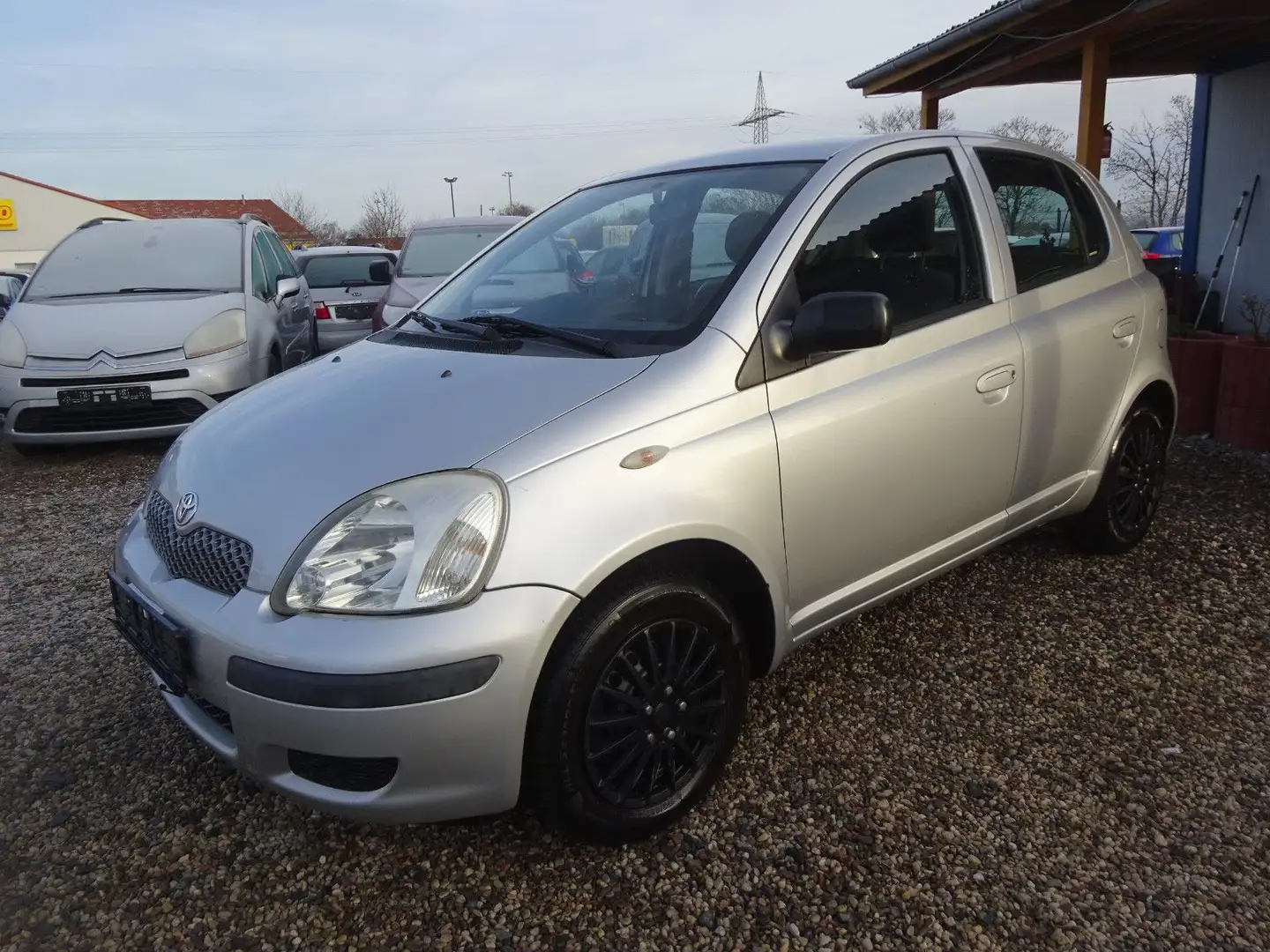 Toyota Yaris 1.0 Silber - 1