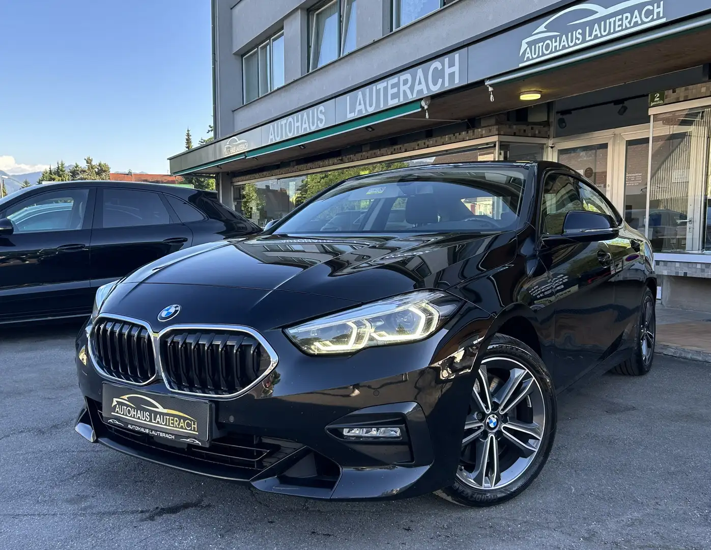 BMW 220 220 i Gran Coupe Sport Line Aut. *LIVE *AMBIEN*APP Schwarz - 1