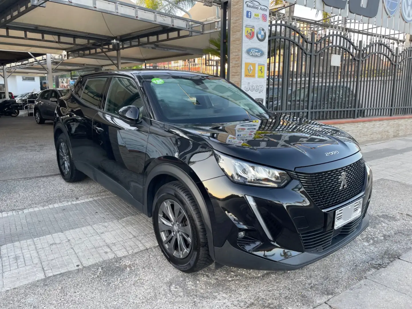 Peugeot 2008 BlueHDi 100 S&S Allure Nero - 1