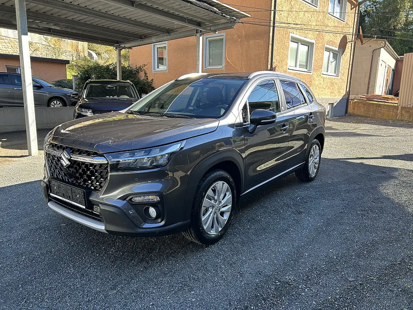 Suzuki S-Cross 1,4 Hybrid ALLGRIP shine Aut. Grau - 1
