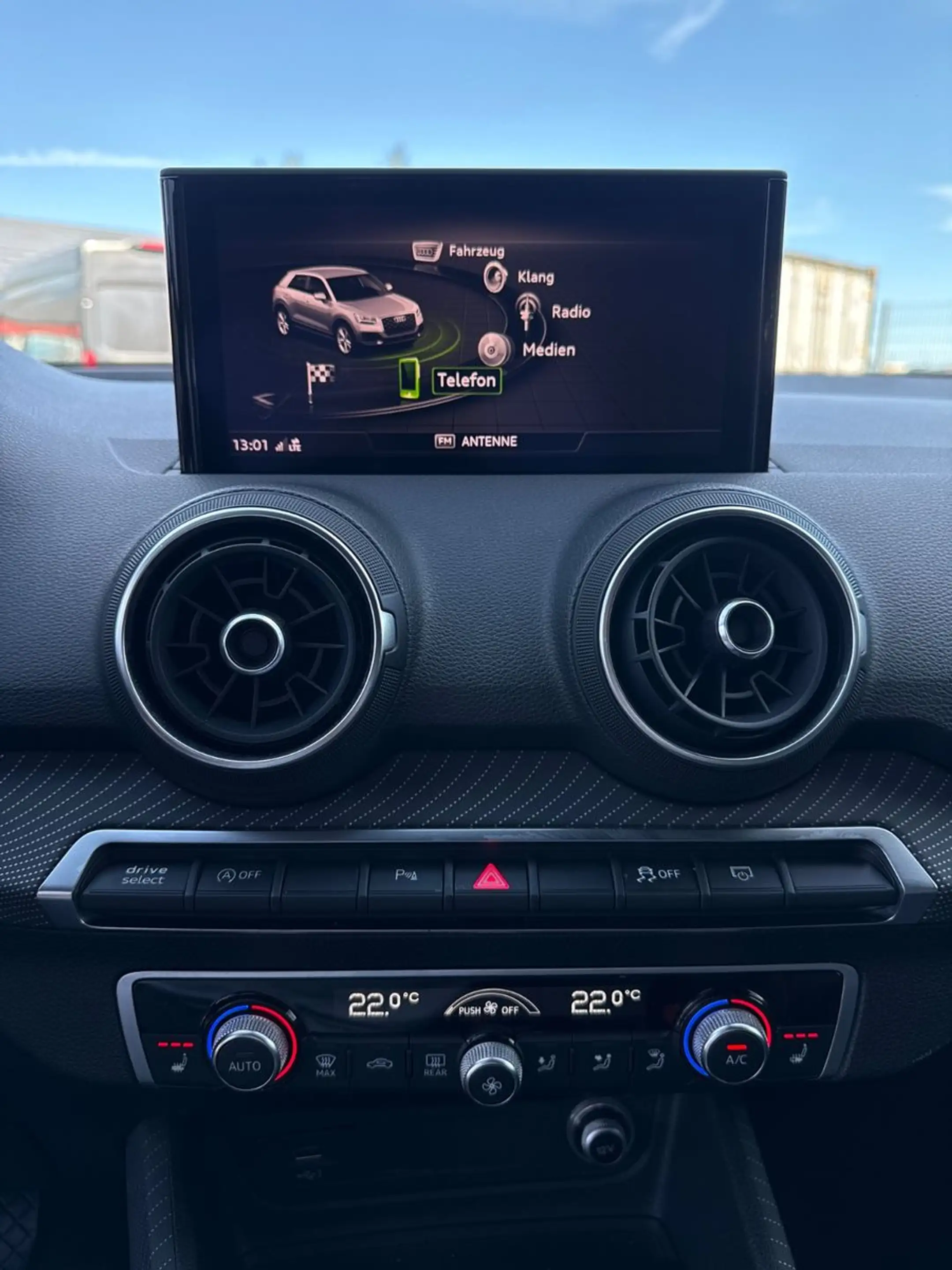 Audi Q2 design, ACC,GARANTIE,Kamera,VC,LED,SHZ,B&O — photo 14