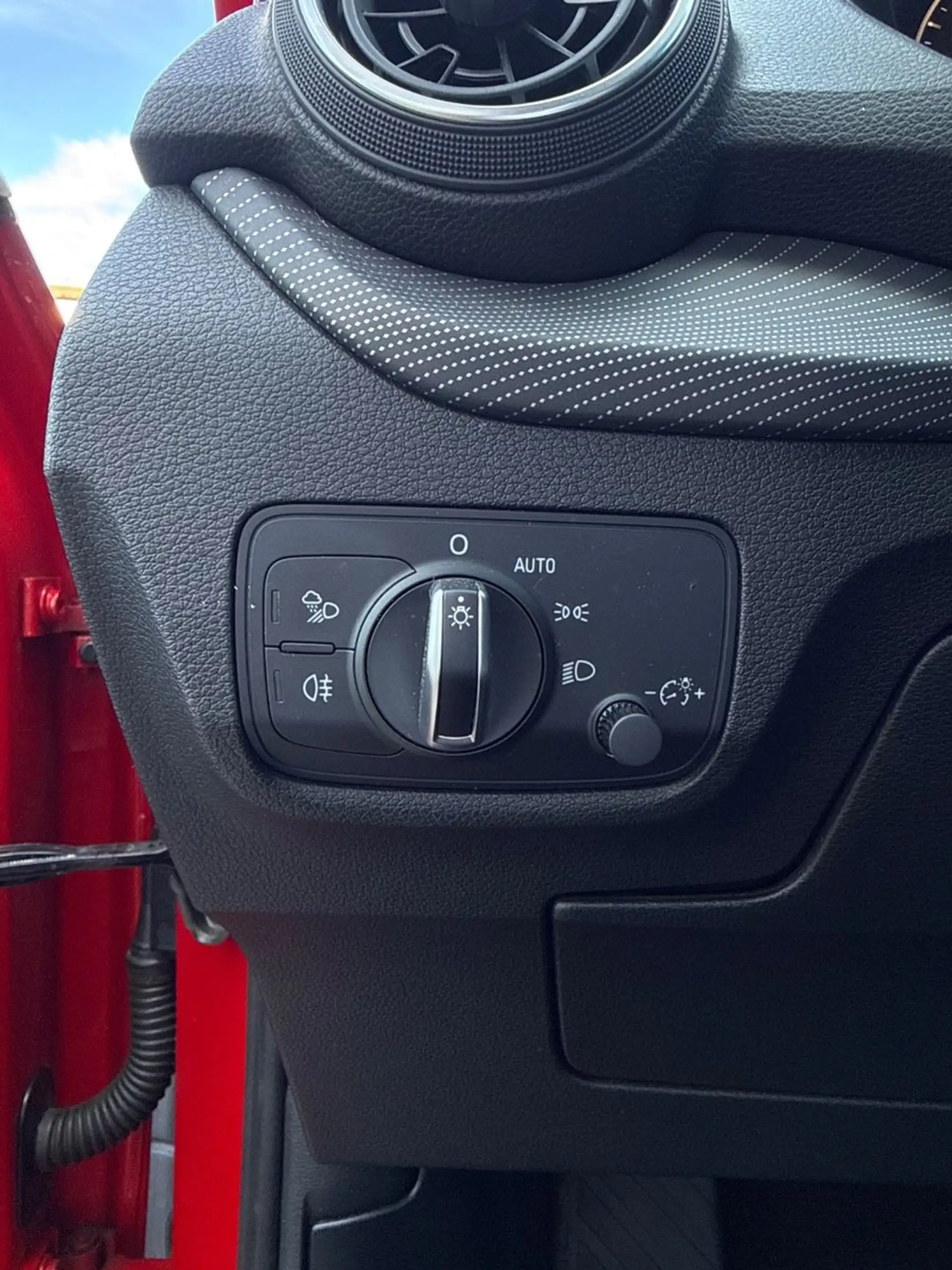 Audi Q2 design, ACC,GARANTIE,Kamera,VC,LED,SHZ,B&O — photo 13