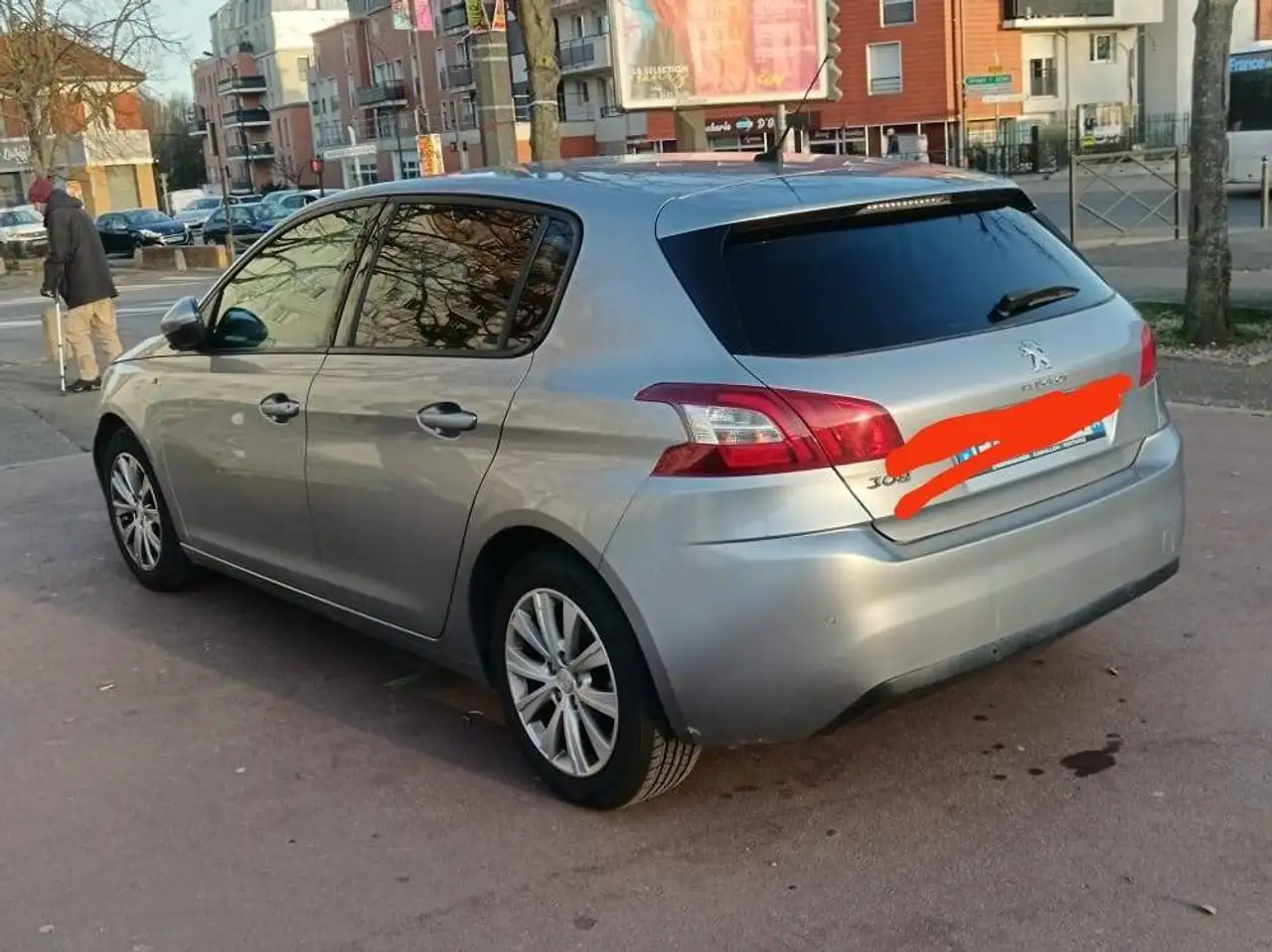 Peugeot 308 1.2 PureTech 82ch BVM5 SÃ©rie SpÃ©ciale 