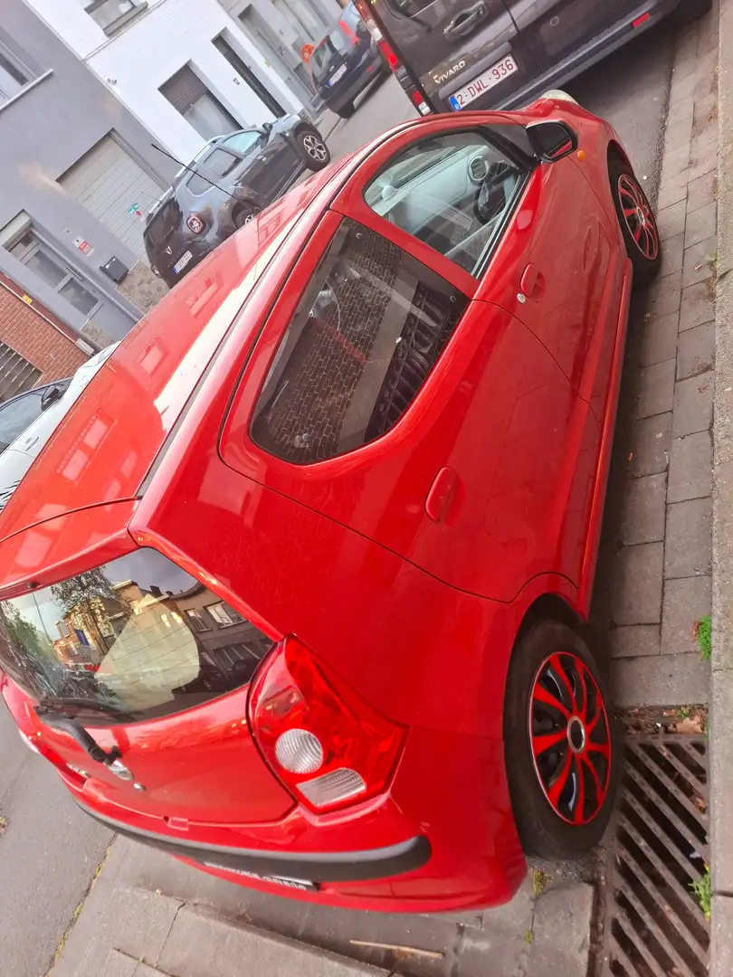 Nissan Pixo Pixo 1.0 visia Червоний - 1