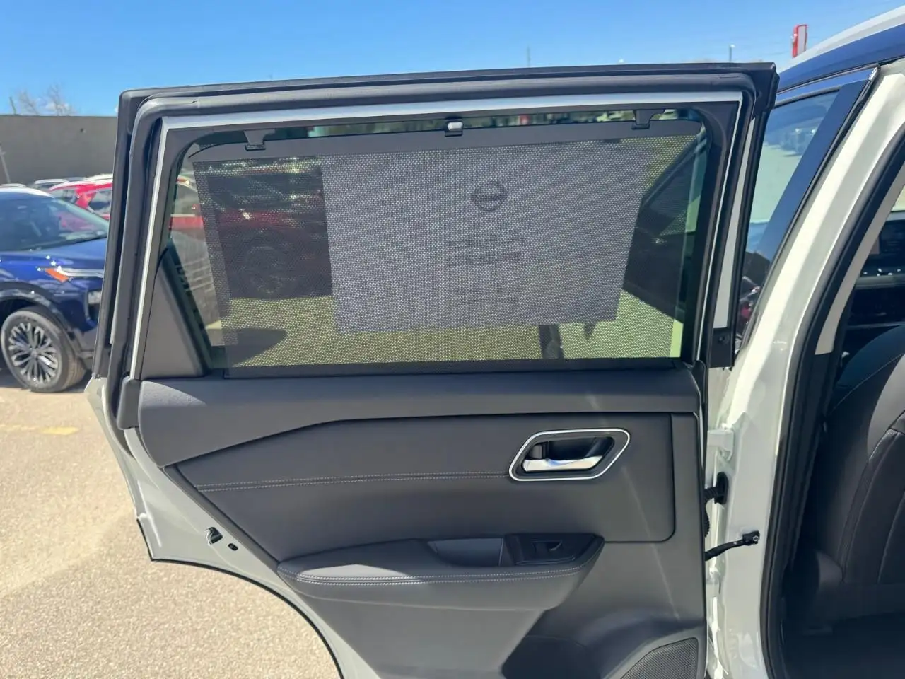 Nissan Rogue снимка Nissan Rogue