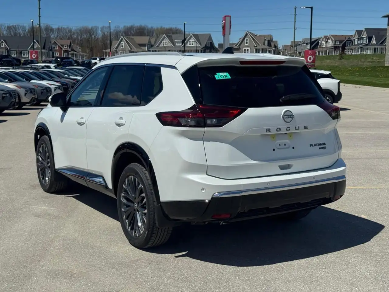 Nissan Rogue снимка Nissan Rogue