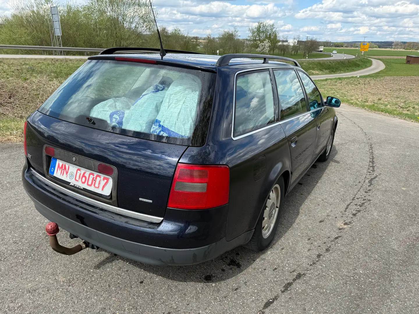 Audi A6 Avant 1.8 T quattro Blau - 2