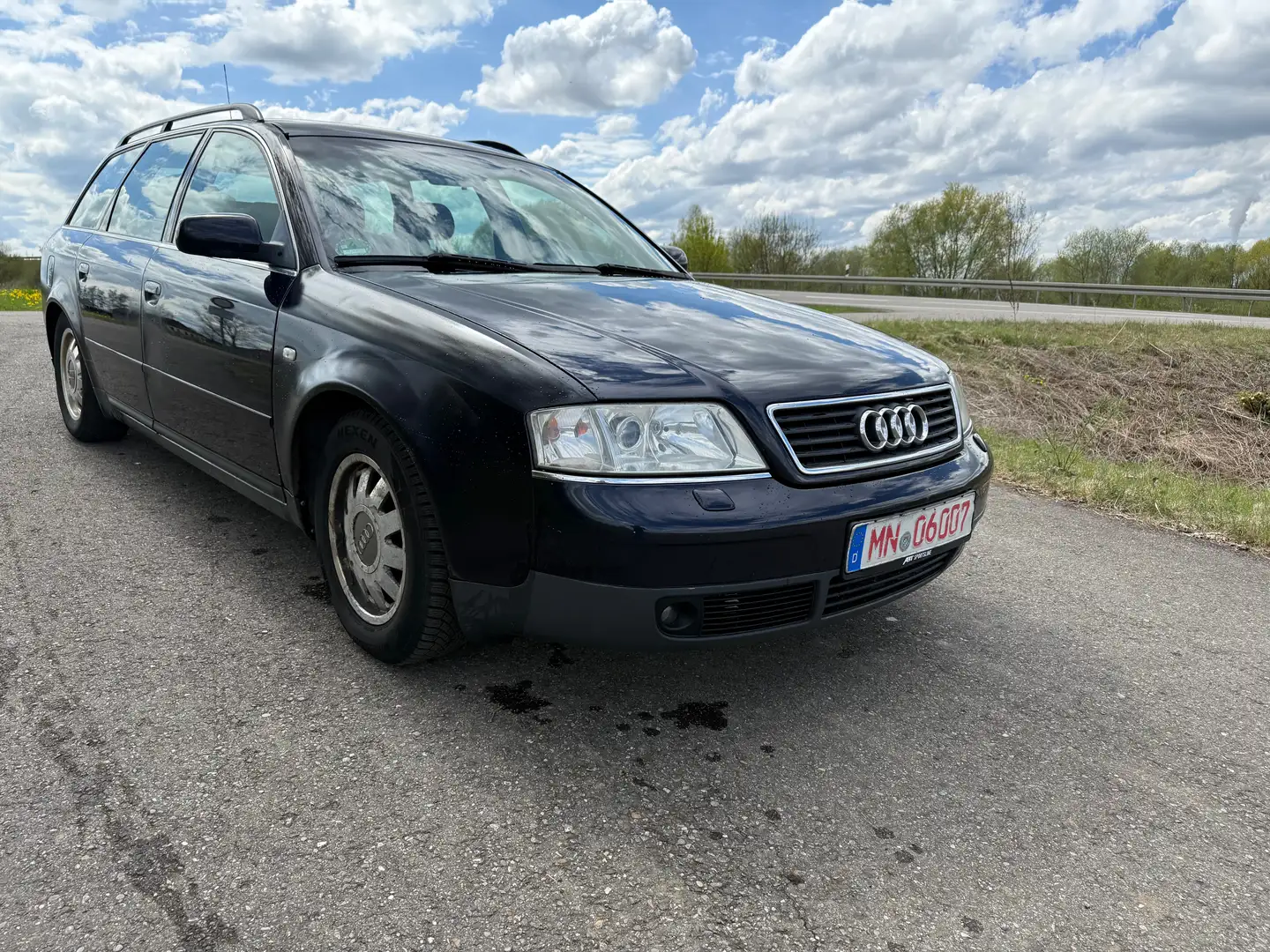 Audi A6 Avant 1.8 T quattro Blau - 1