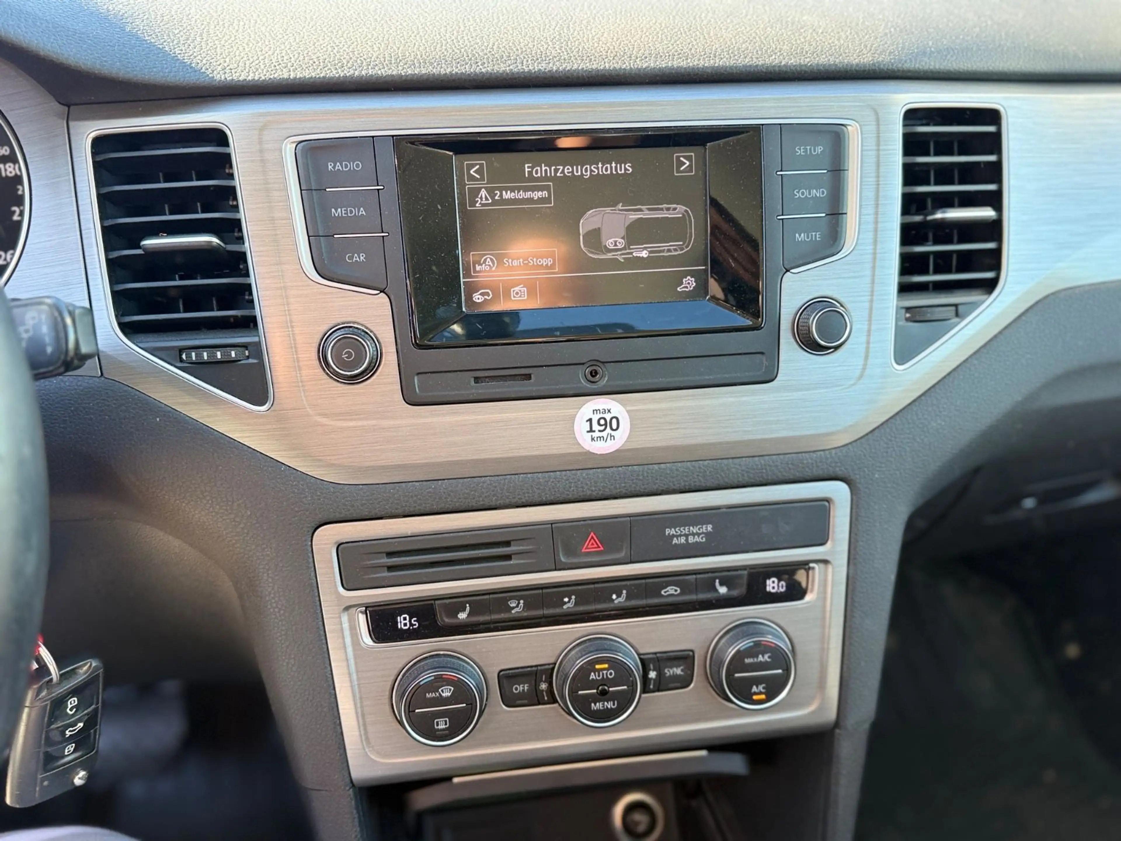 Volkswagen Golf Sportsvan / Diesel / Automatikgetriebe — photo 12