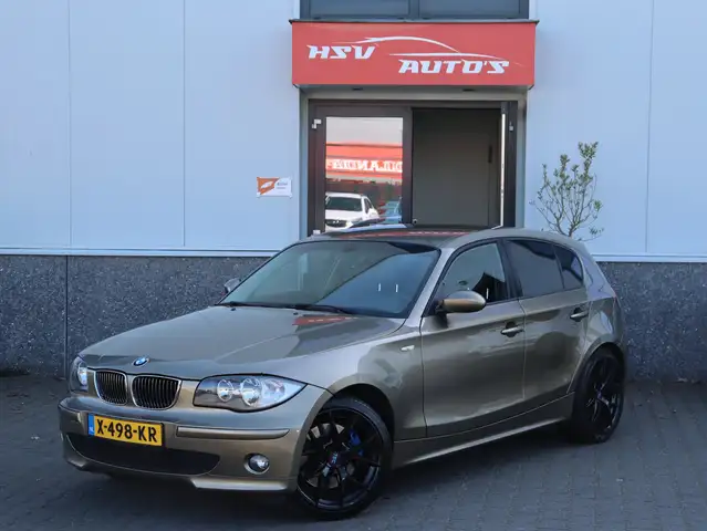 BMW 130 1-serie 130i Executive 265 PK airco LEER 4-deurs