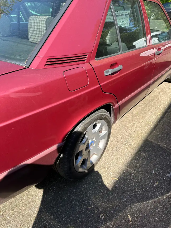 Mercedes-Benz 190 E 1.8, foto 3
