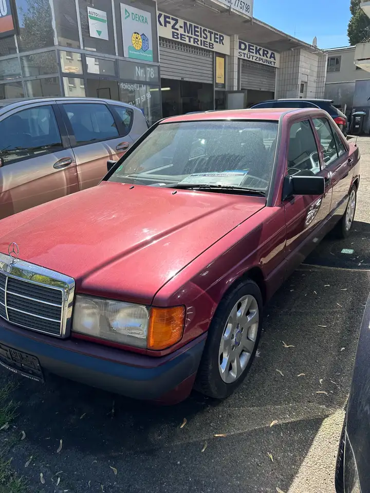 Mercedes-Benz 190 E 1.8, foto 1