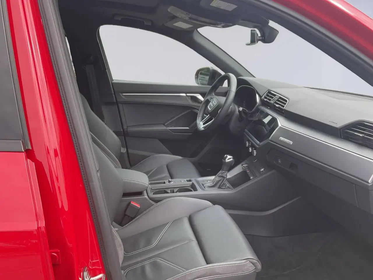 Audi Q3 снимка Audi Q3