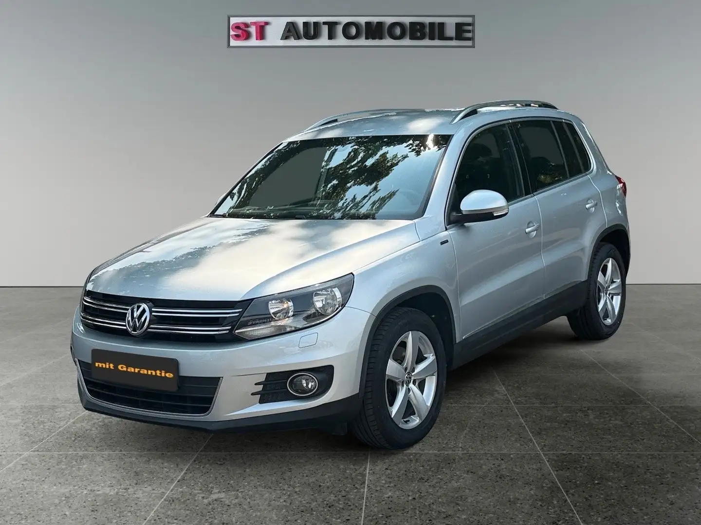 Volkswagen Tiguan Lounge Sport & Style BMT 2.0-Kamera-Navi Plateado - 1