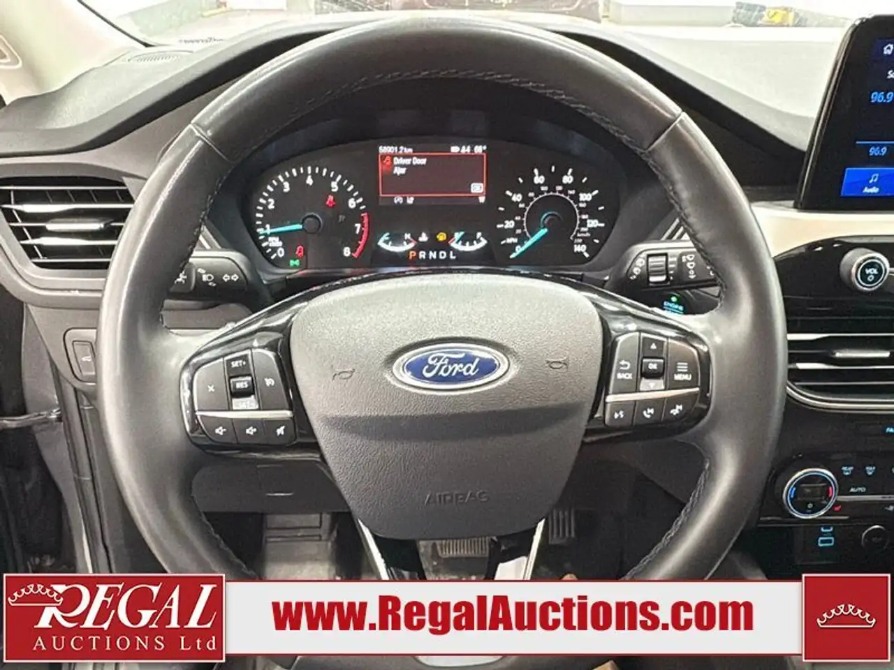 Ford Escape снимка Ford Escape