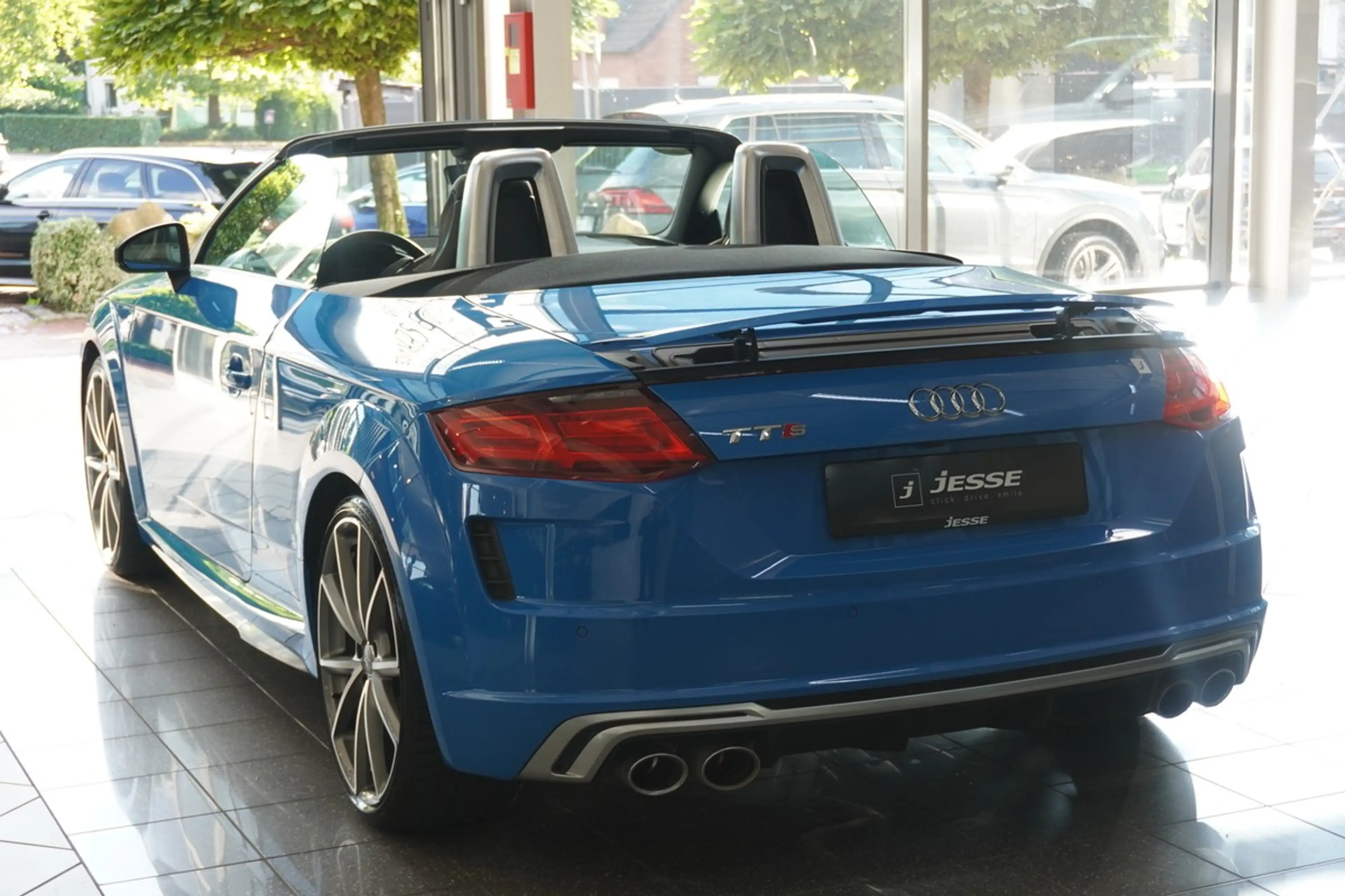 Audi TTS Roadster quattro LED B&O S-Sitze R.Cam — photo 15