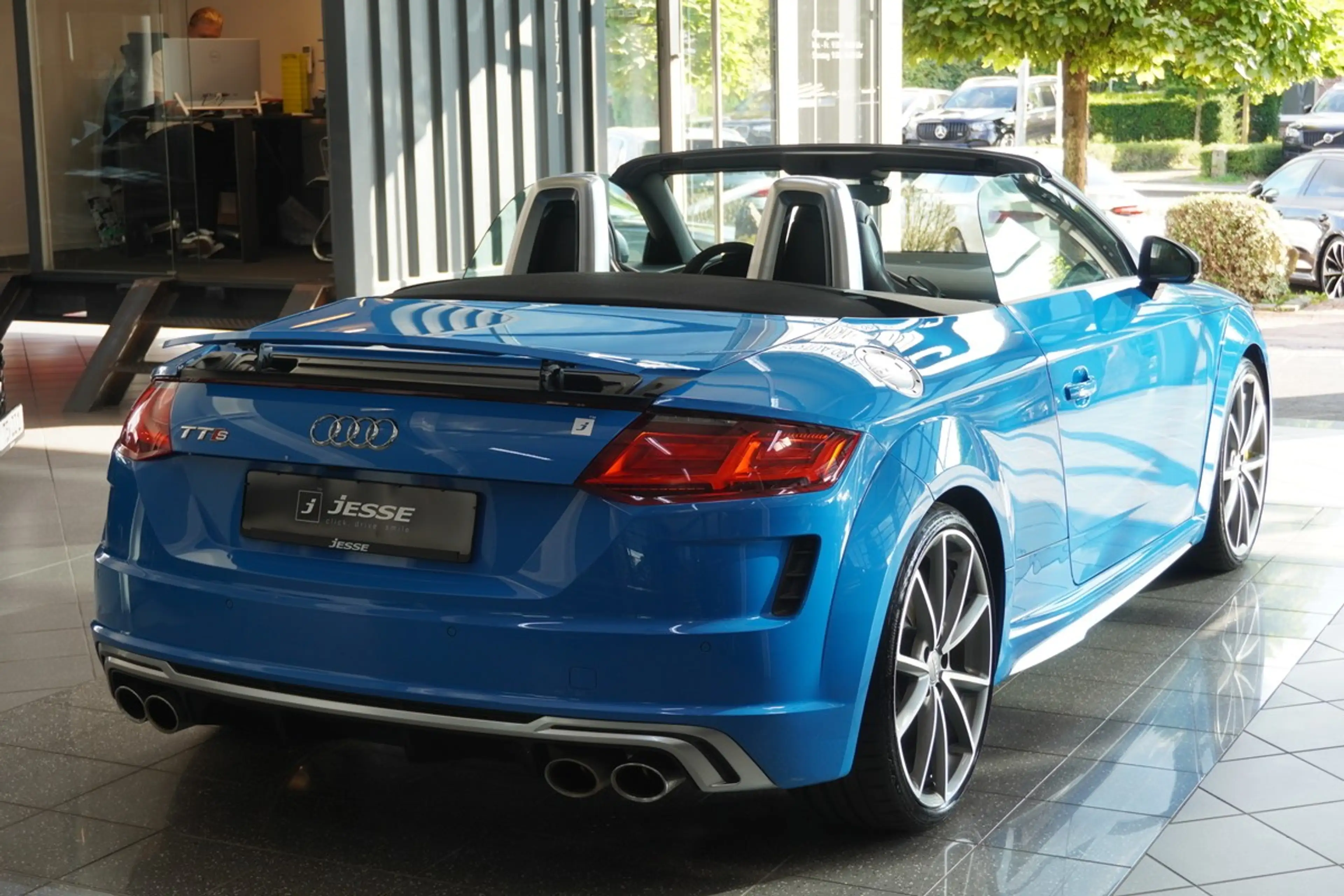 Audi TTS Roadster quattro LED B&O S-Sitze R.Cam — photo 10