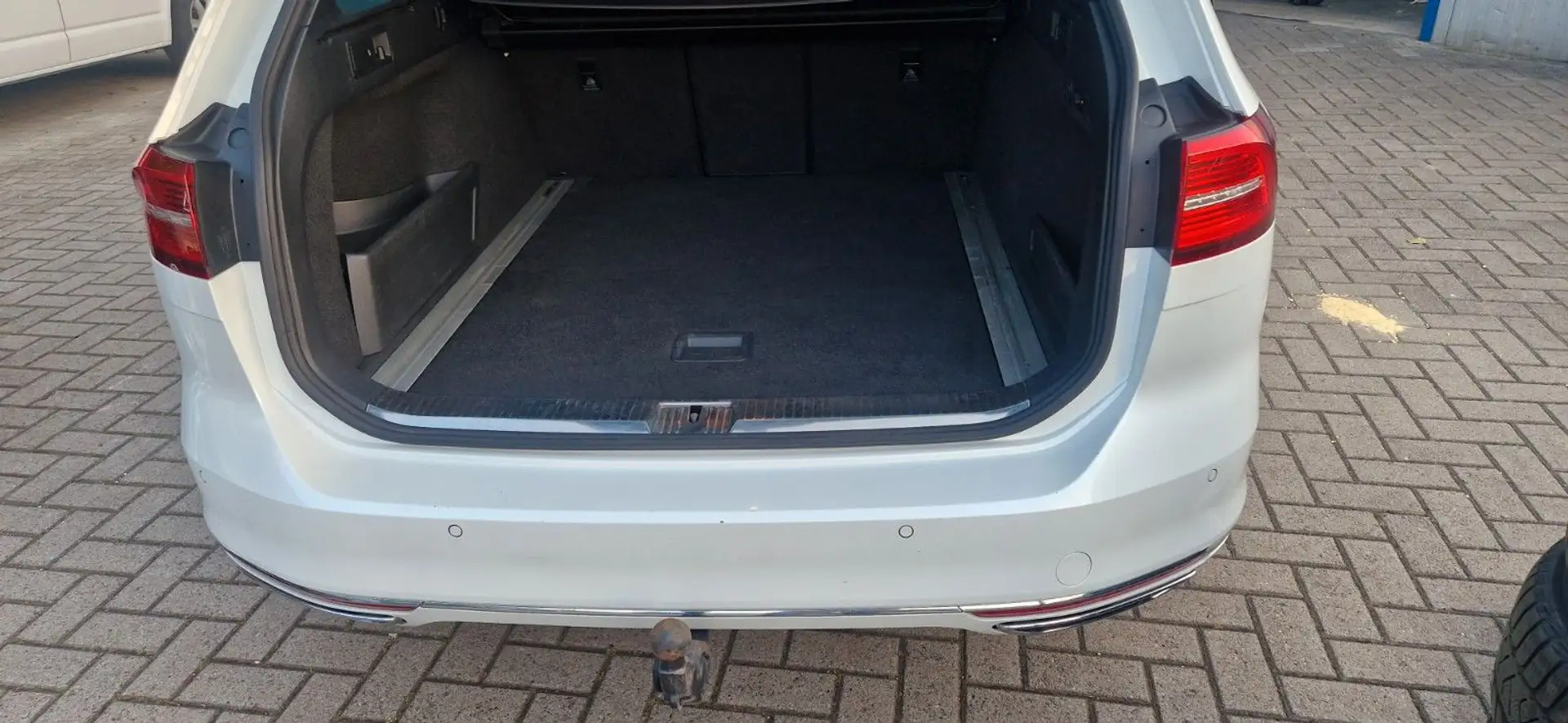 Volkswagen Passat Variant Passat Highline 4Motion R-Line Vollausstattung Blanc - 2