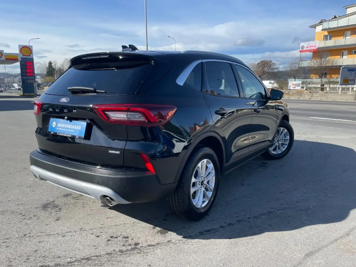 Ford Kuga 2,5 Duratec FHEV Titanium Aut. Schwarz - 2