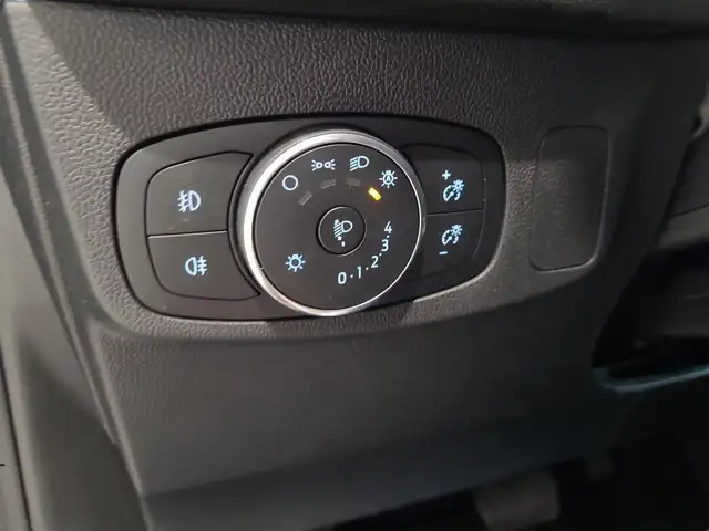 Ford Focus view 13