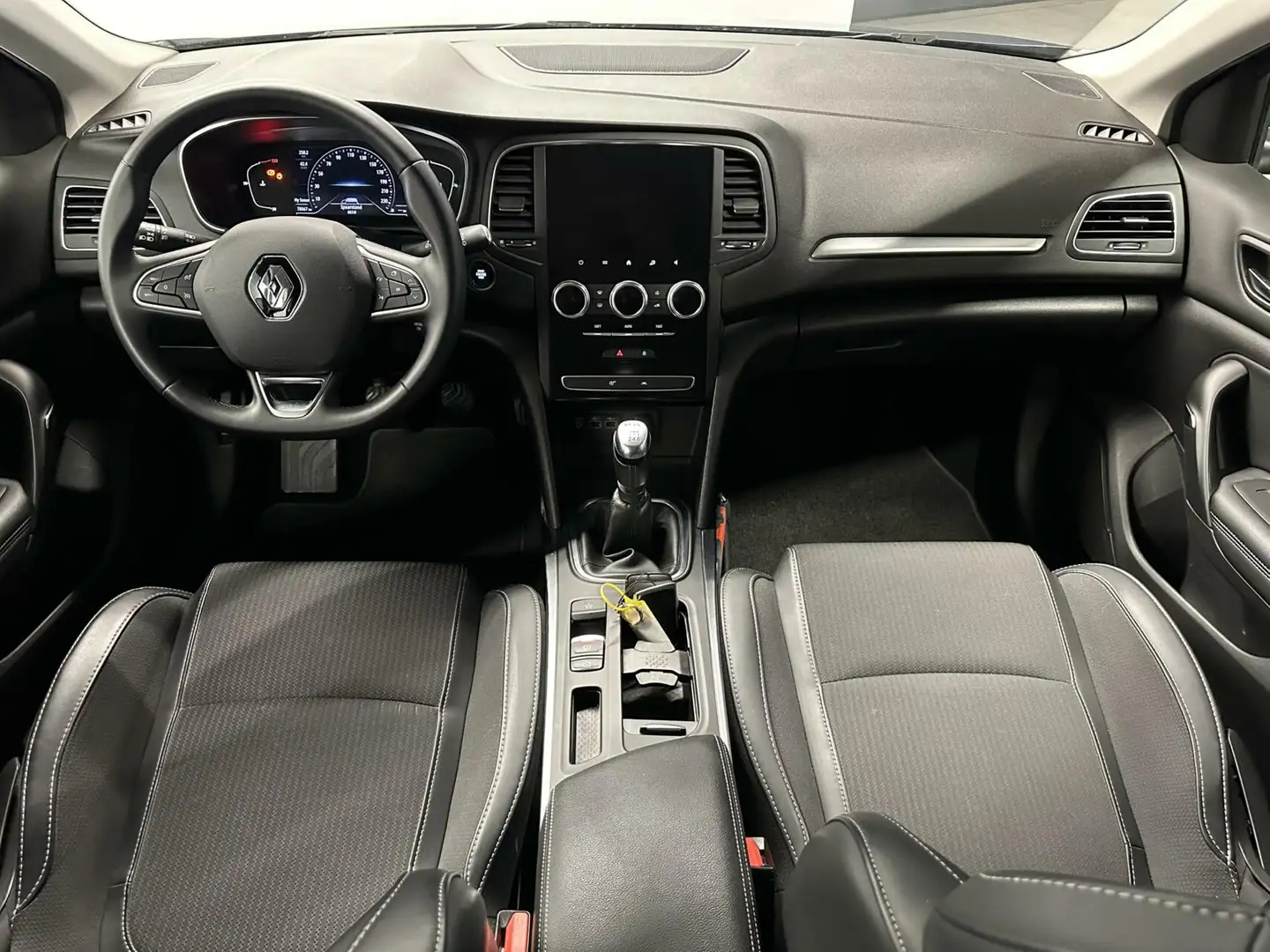 Renault Megane Estate 1.3 TCe Intens|Trekhaak|AppleCarplay| Grey - 2