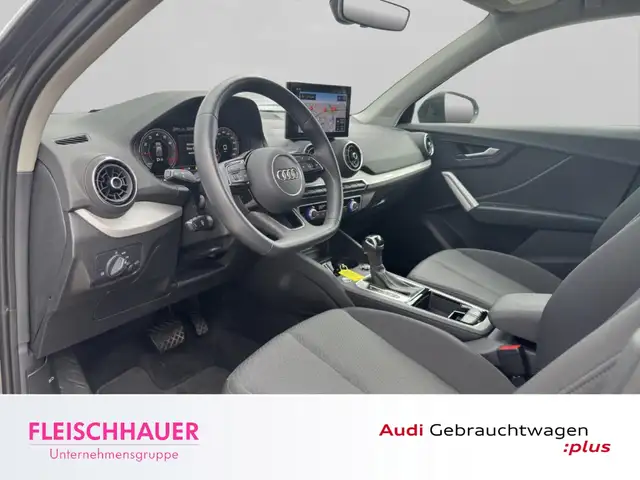 Audi Q2 view 10