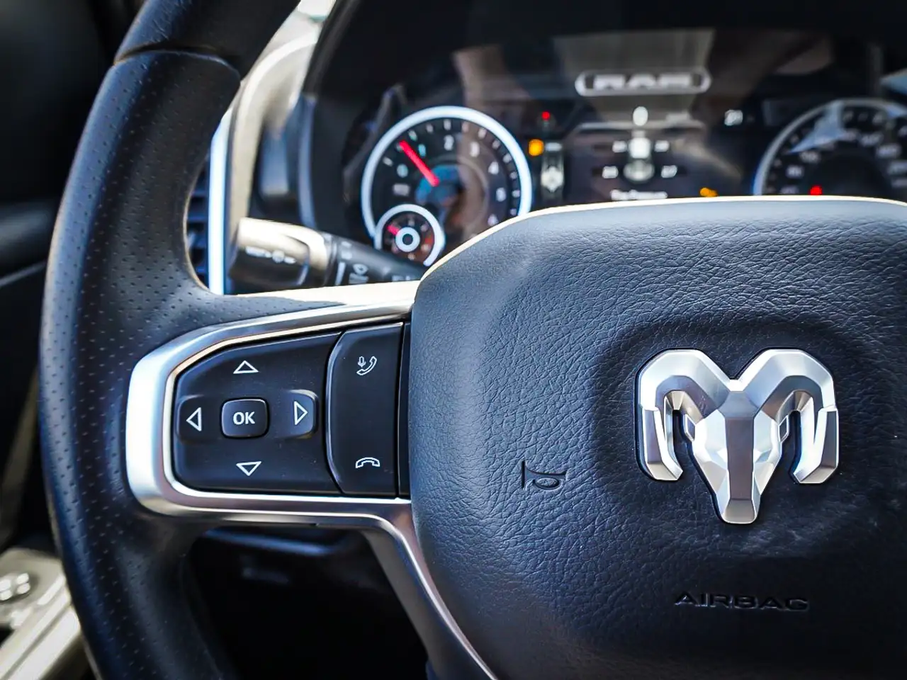 RAM 1500 снимка RAM 1500