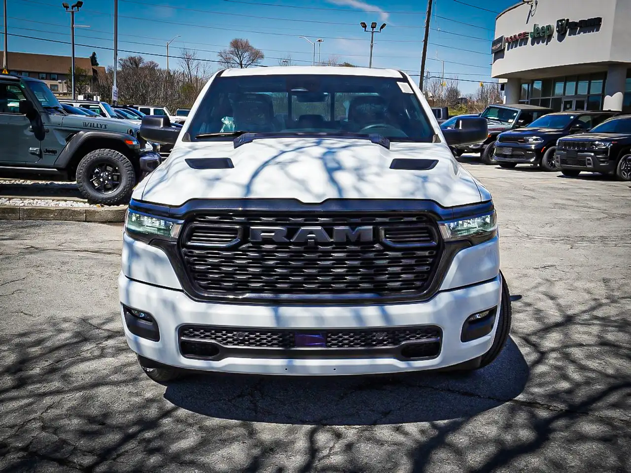 RAM 1500 снимка RAM 1500