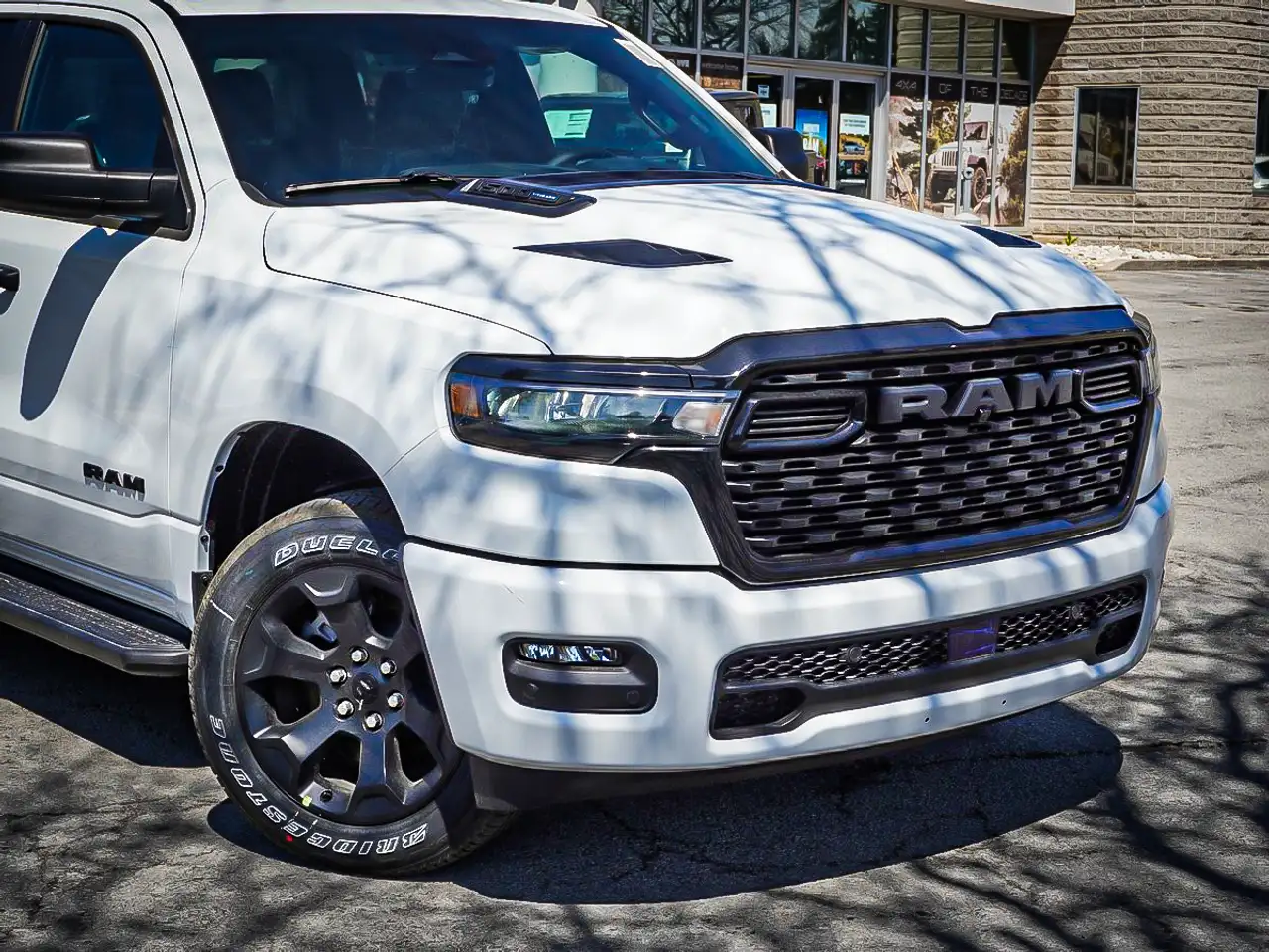RAM 1500 снимка RAM 1500