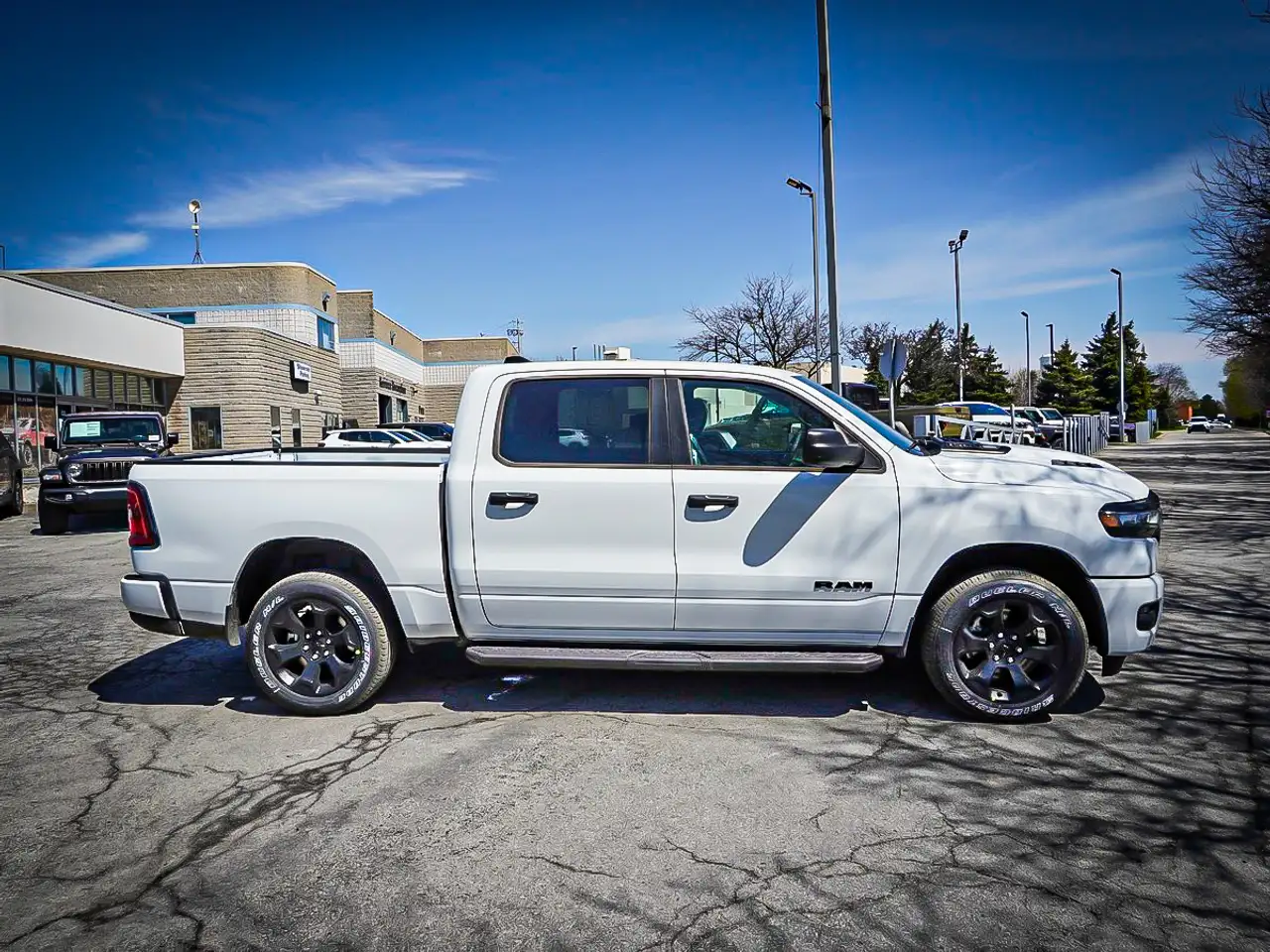 RAM 1500 снимка RAM 1500