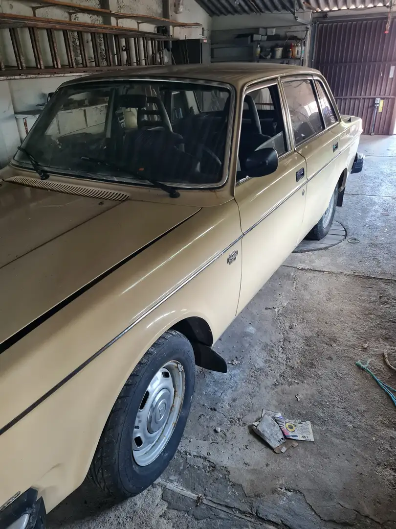 Volvo 244 DL Beige - 2