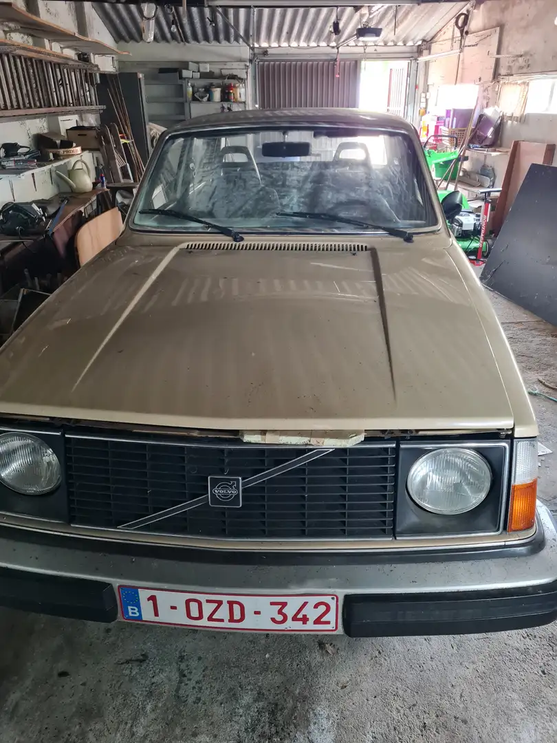 Volvo 244 DL Beige - 1