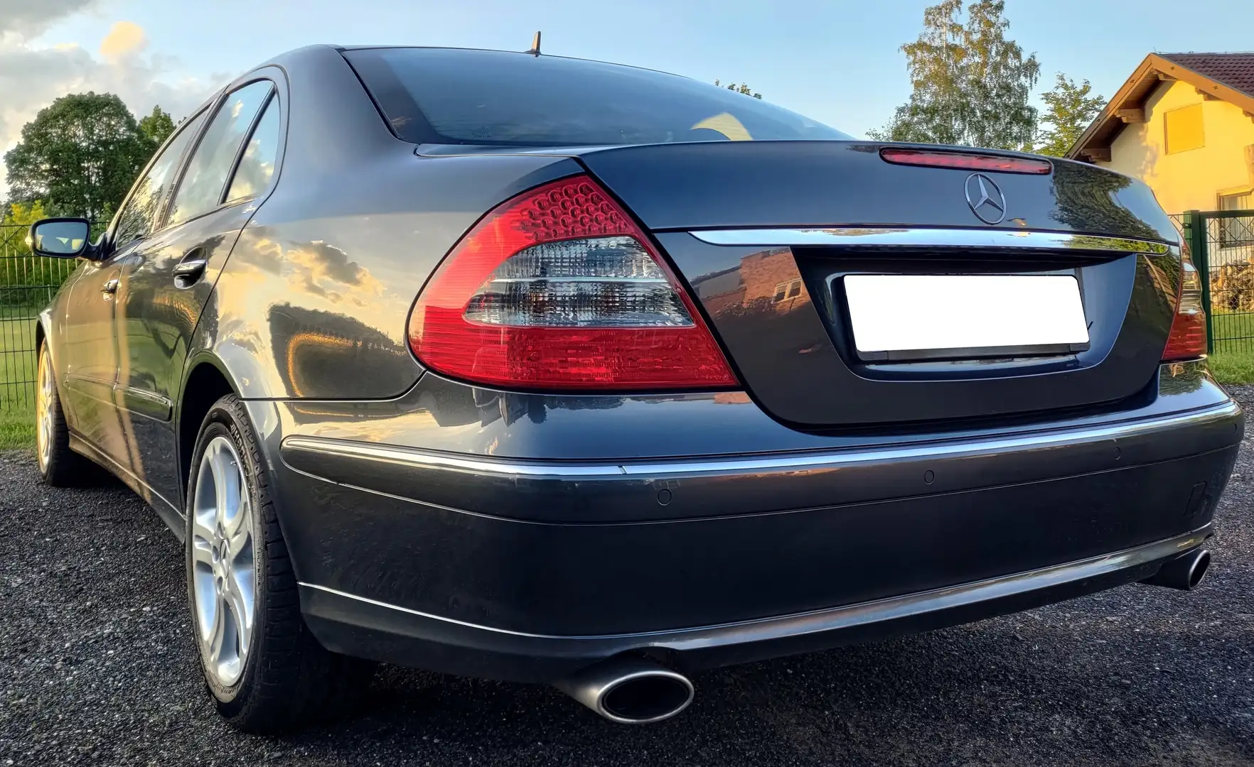 Mercedes-Benz E 280 E-Klasse 4Matic Automatik Avantgarde Gri - 2