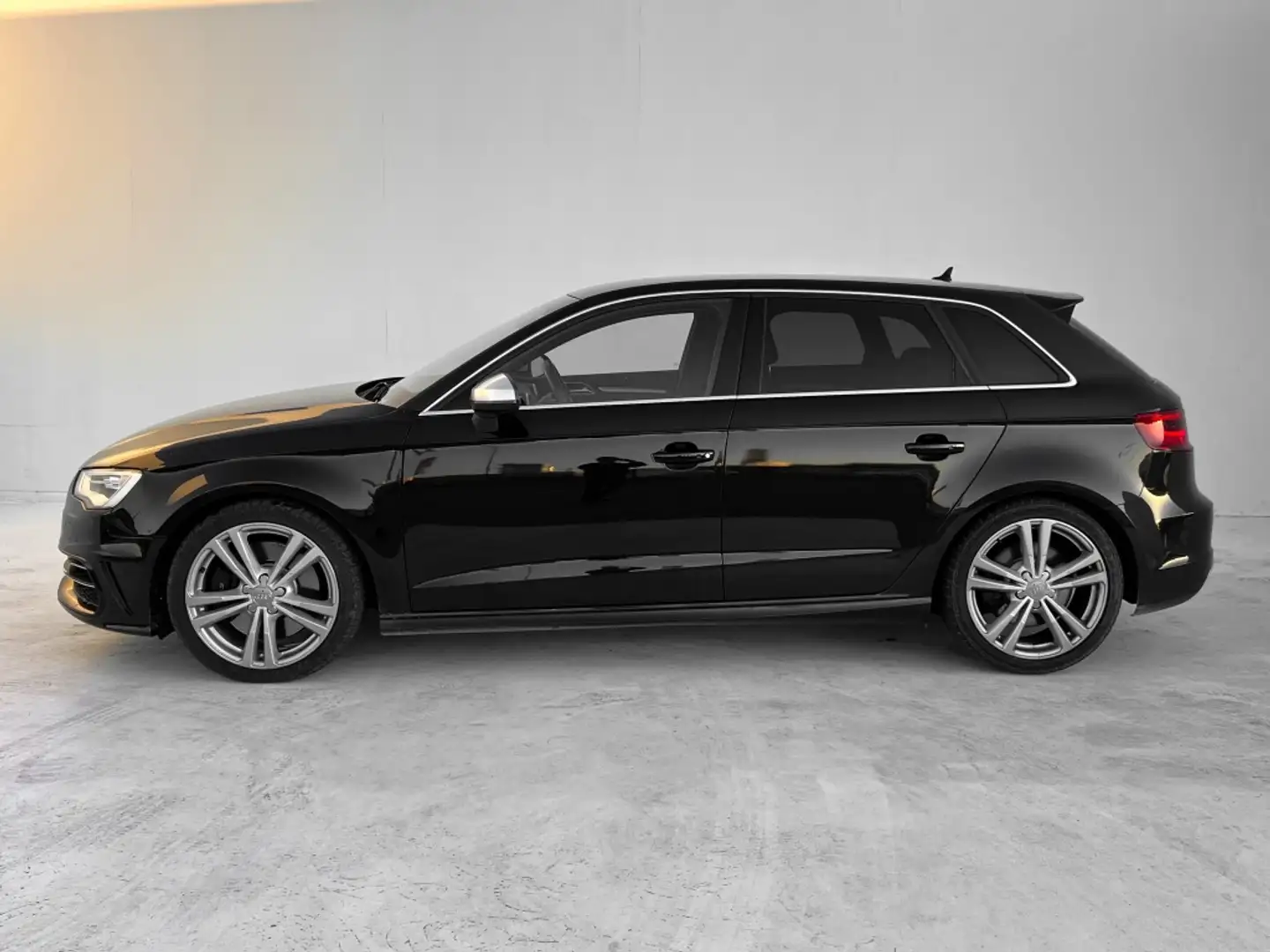 Audi S3 Sportback 2.0 TFSI quattro Negro - 2