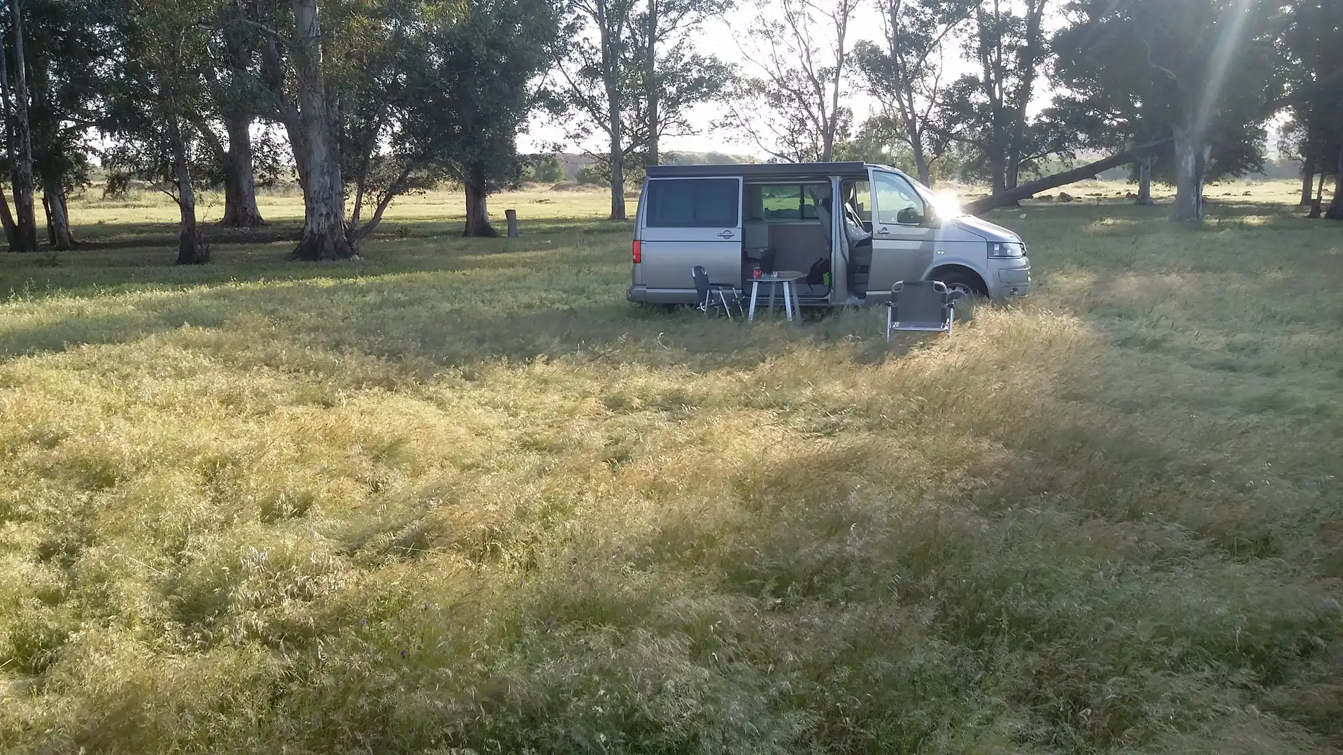 Volkswagen T5 California California 2.0TDI BMT Comfortline Ed. 4Motion 140 Argintiu - 1