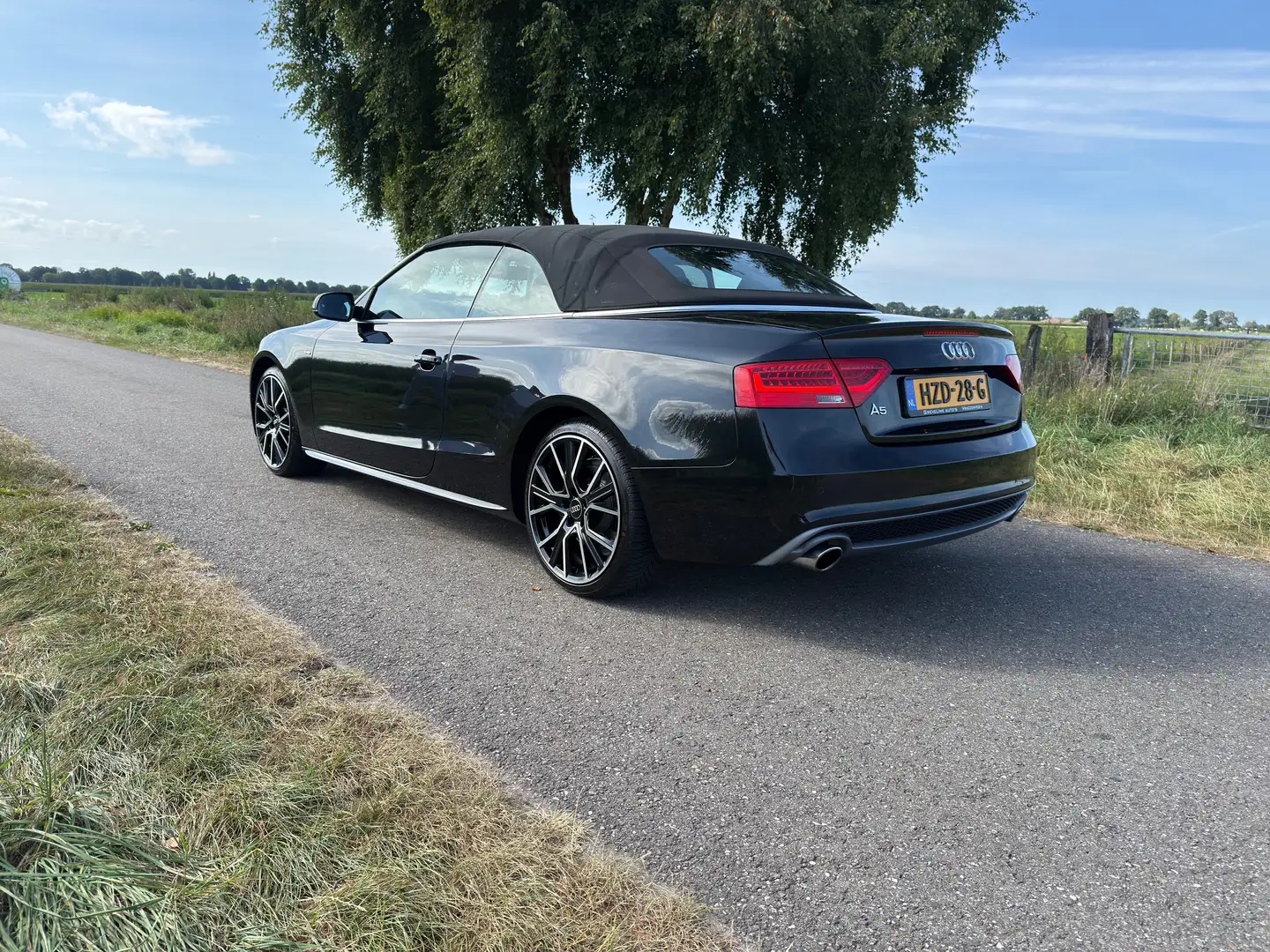 Audi A5 2.0 TFSI Pro 2X S-Line, Xenon, NAVI, Nekverwarming Zwart - 2