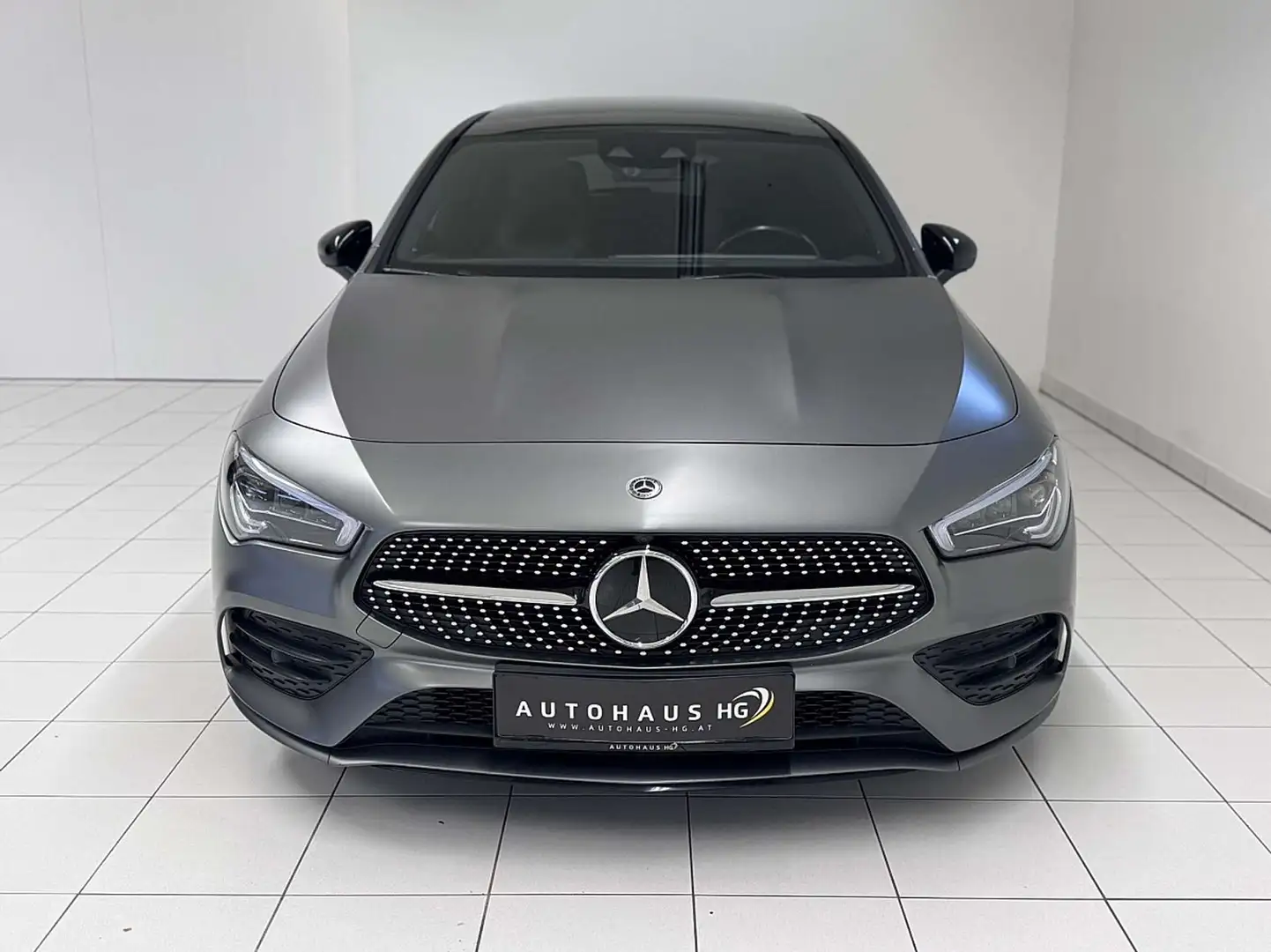 Mercedes-Benz CLA 250 4MATIC Shooting Brake Aut.*AMG-LINE*1.BESITZ*PA... Grau - 2