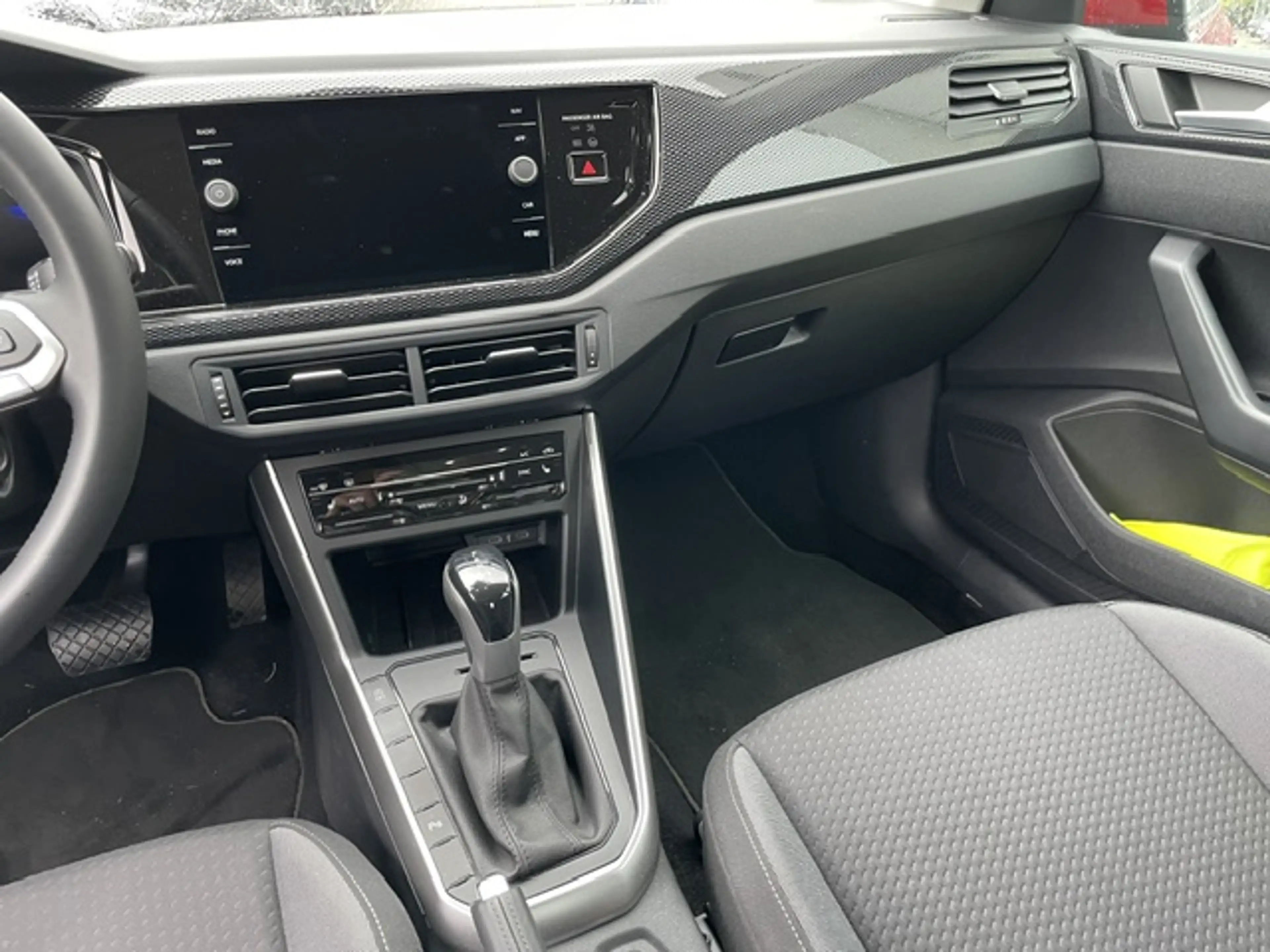 Volkswagen Taigo 1.0TSi DSG Life R-Kamera Navi LED Alu Sitzheiz.... — photo 12