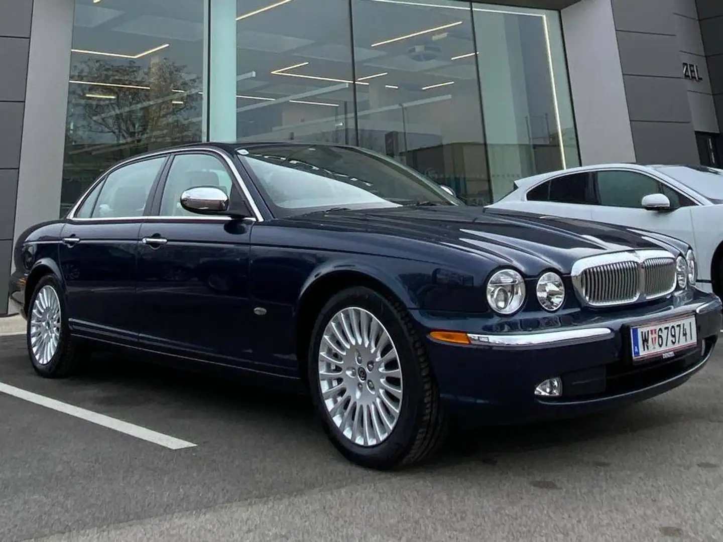 Daimler Super Eight Blau - 2