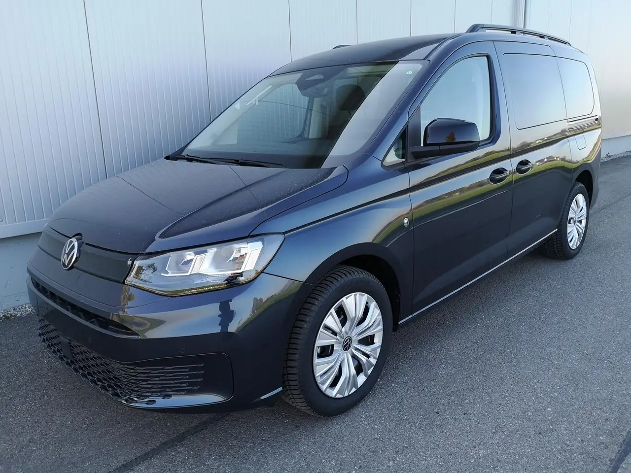 Volkswagen Caddy 2.0TDI 6Gang 4Motion ACC Kam GV5 App AHK Reling