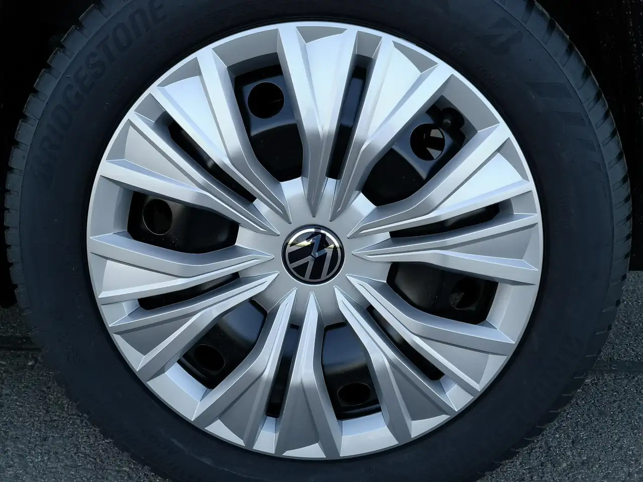 Volkswagen Caddy 2.0TDI 6Gang 4Motion ACC Kam GV5 App AHK Reling 3