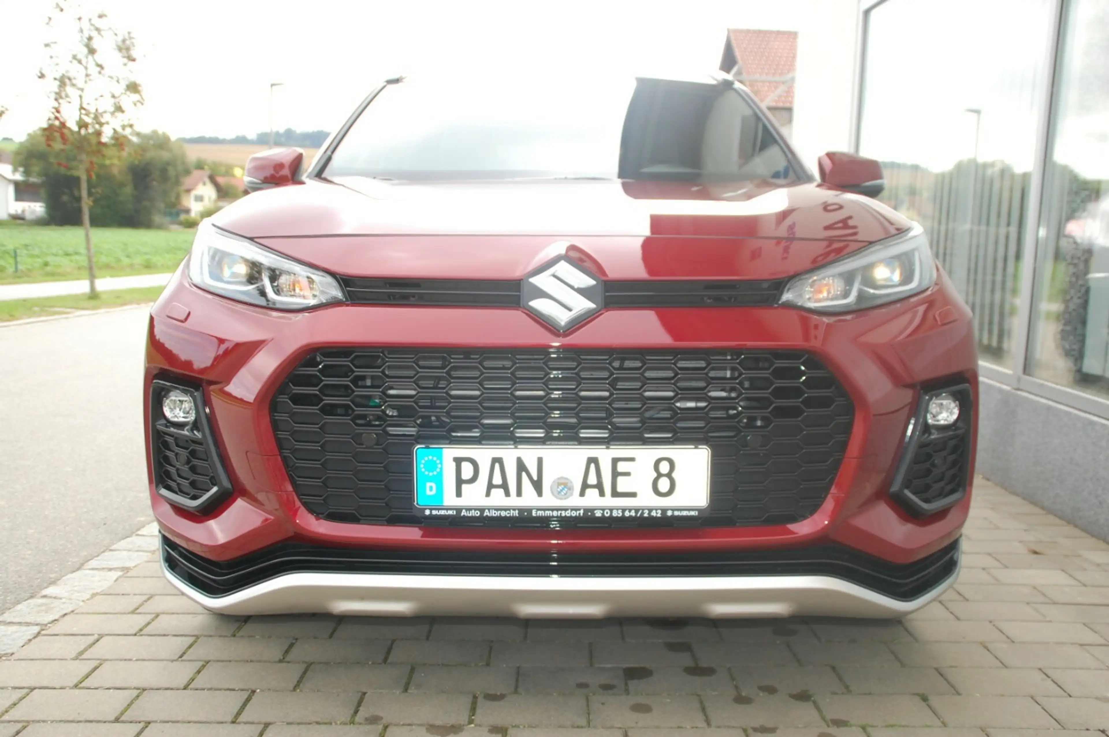 Suzuki Across 2.5 Plug-In Hybrid Comfort+ Allrad — photo 2