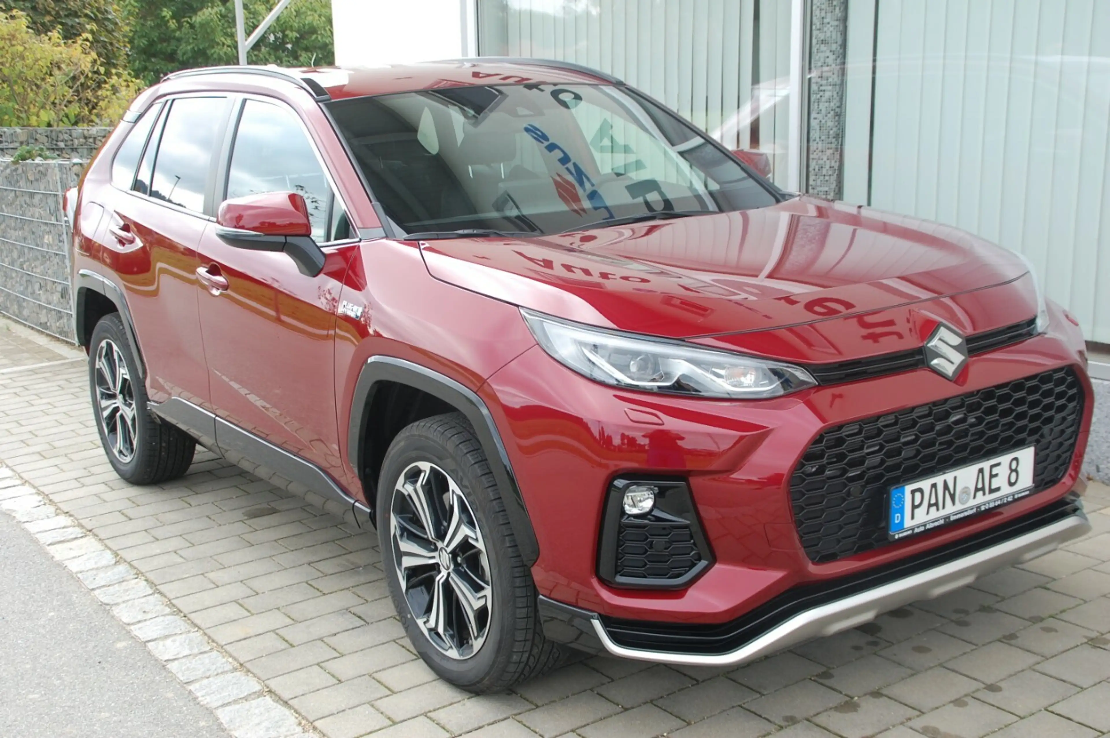 Suzuki Across 2.5 Plug-In Hybrid Comfort+ Allrad — photo 3