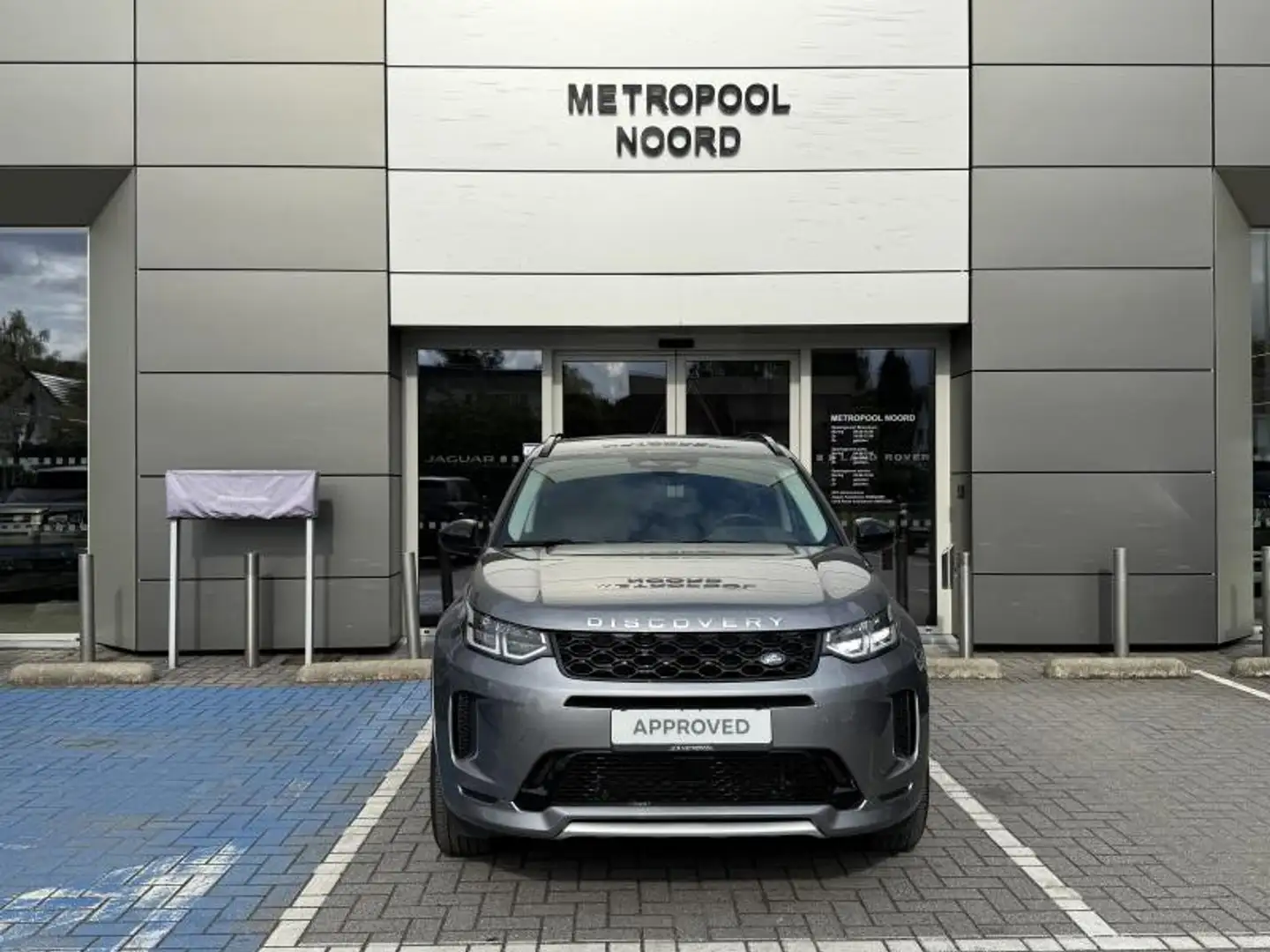 Land Rover Discovery Sport P300e S Grijs - 2