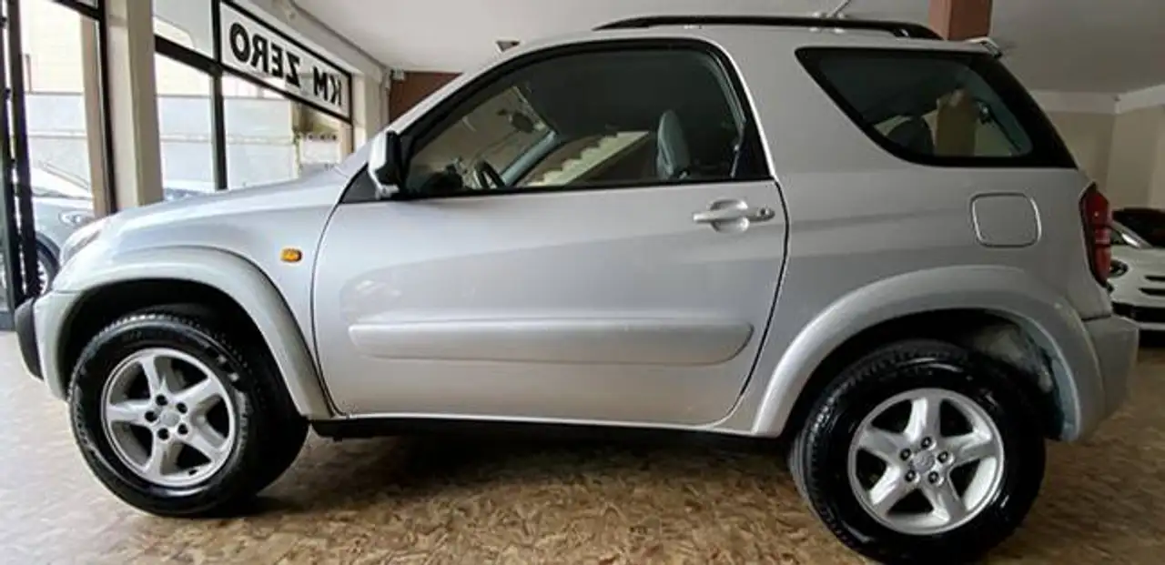 Toyota Rav4 II 2001 RAV4 3p 2.0 vvt-i 16v auto, foto 2